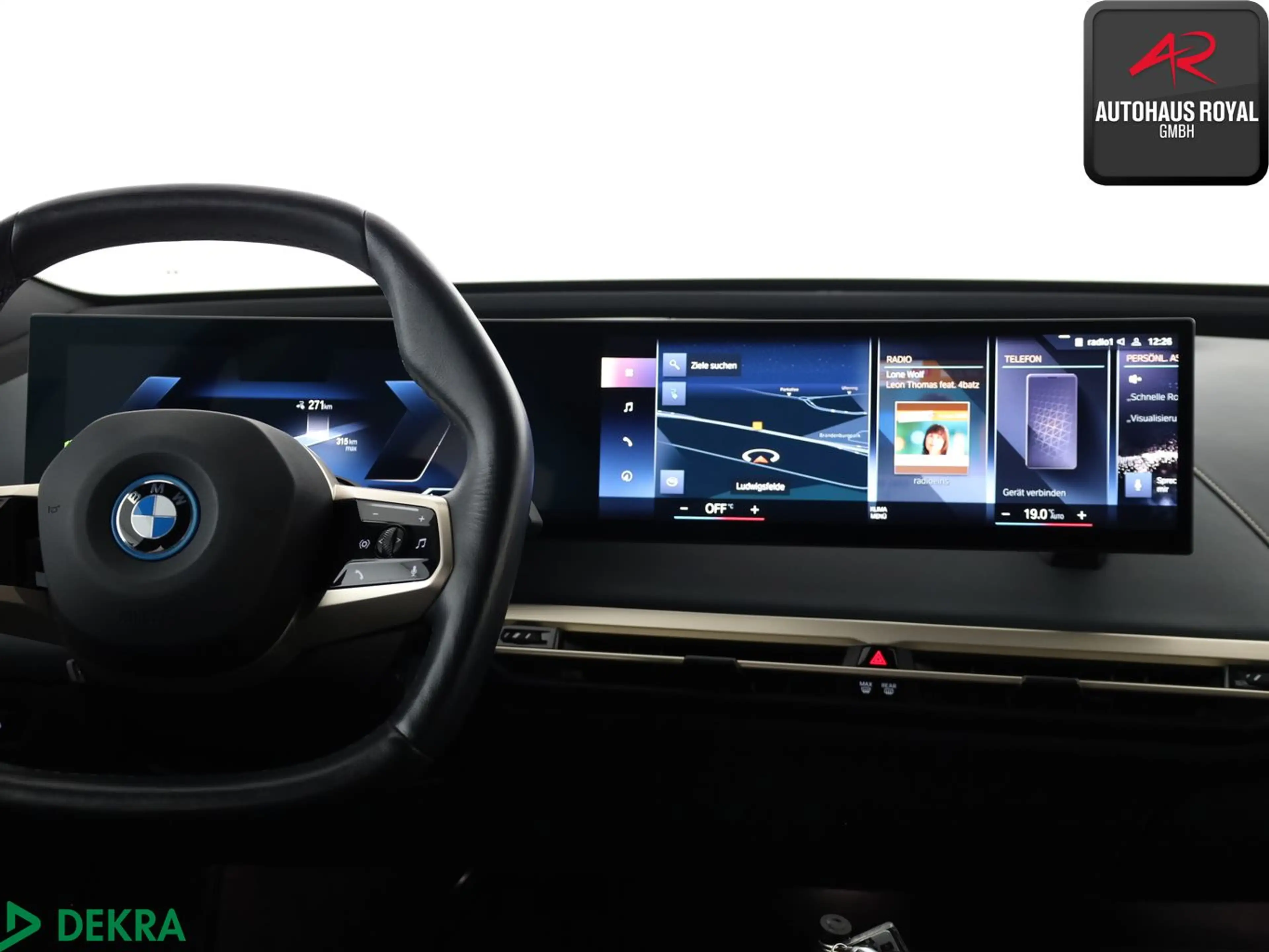 BMW iX xDrive40 SPORT LASER,SKYLOUNGE,360°;HUD,ACC — photo 10