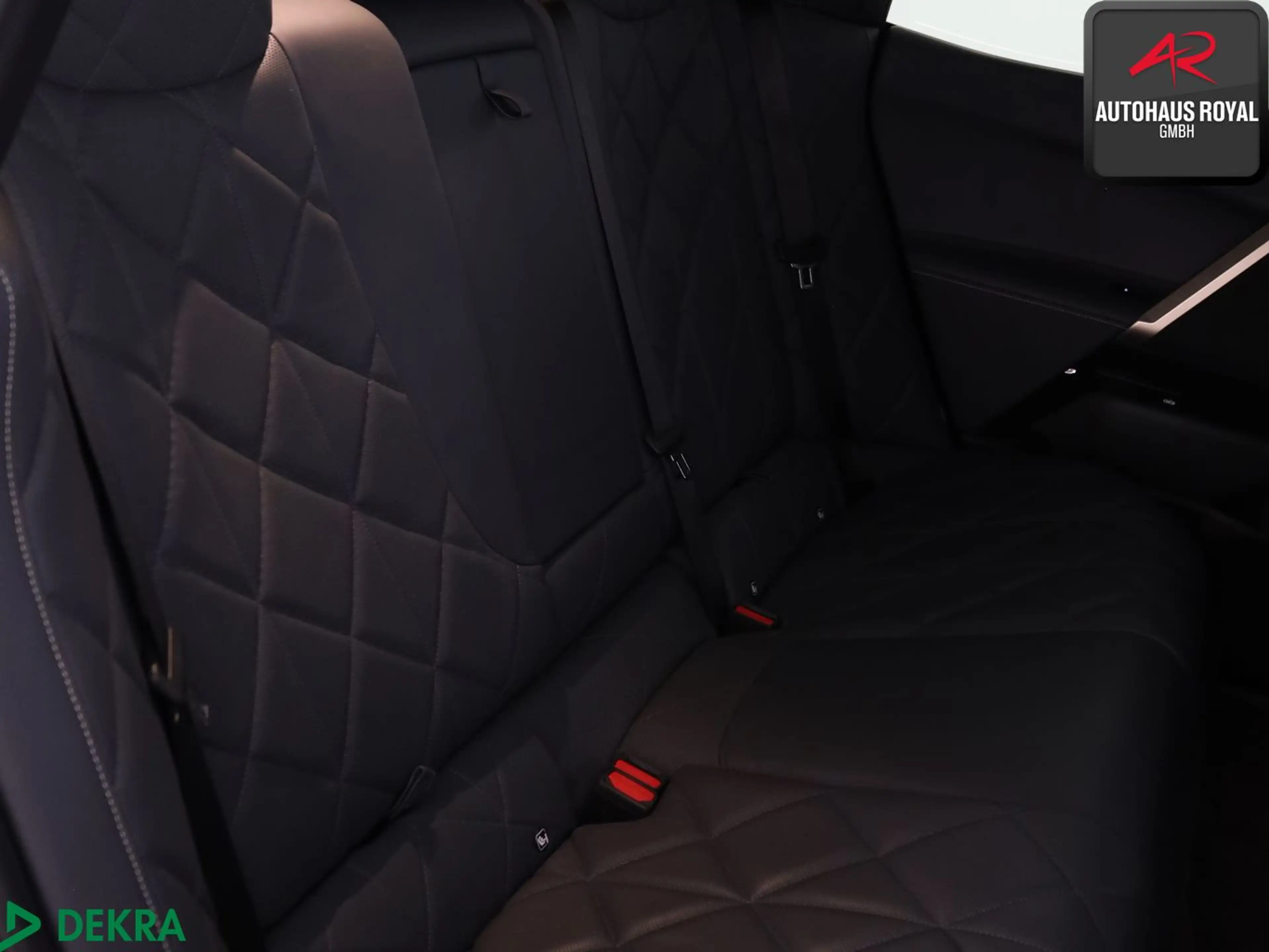 BMW iX xDrive40 SPORT LASER,SKYLOUNGE,360°;HUD,ACC — photo 13