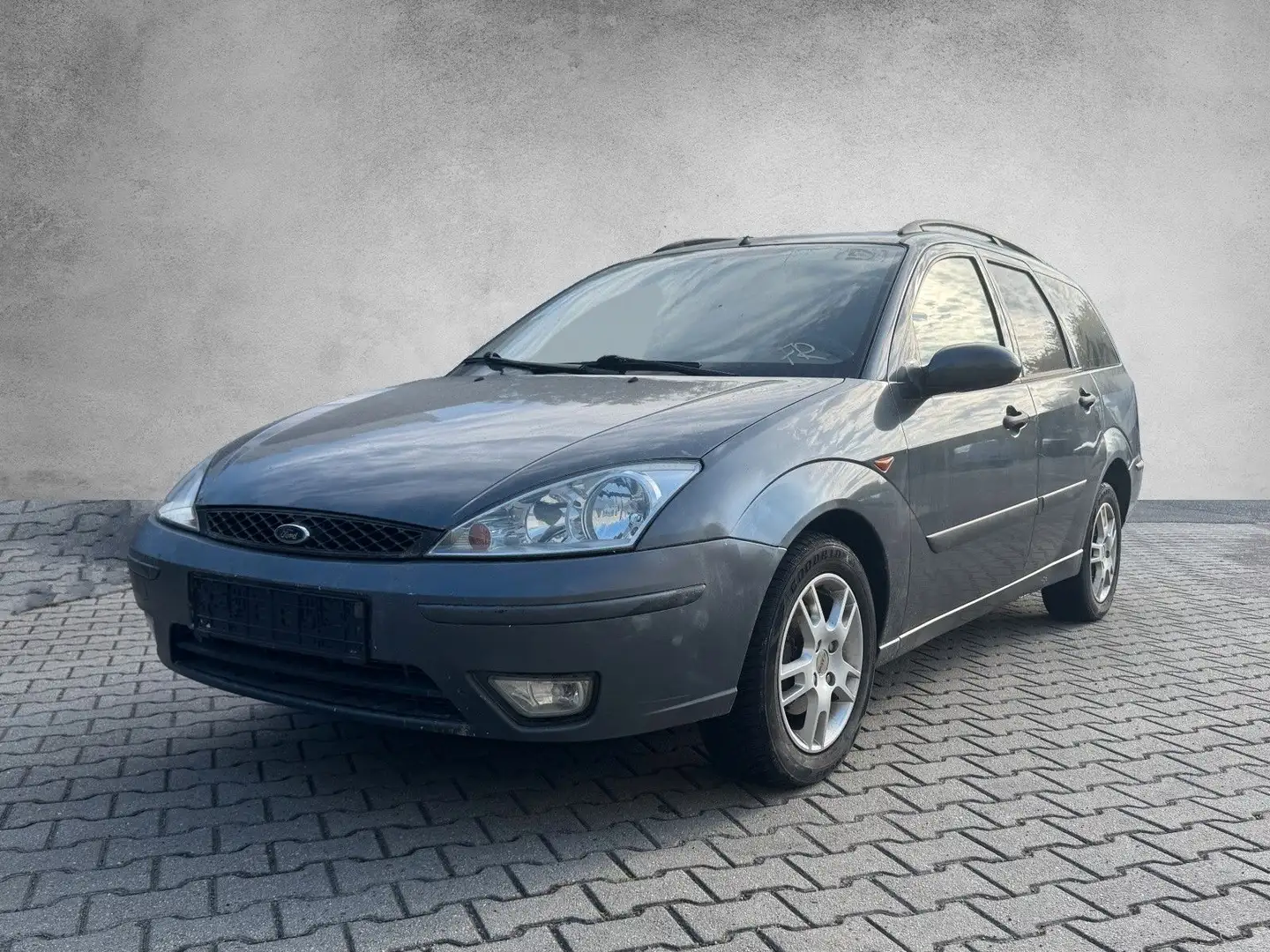 Ford Focus 1.6 Futura - 1