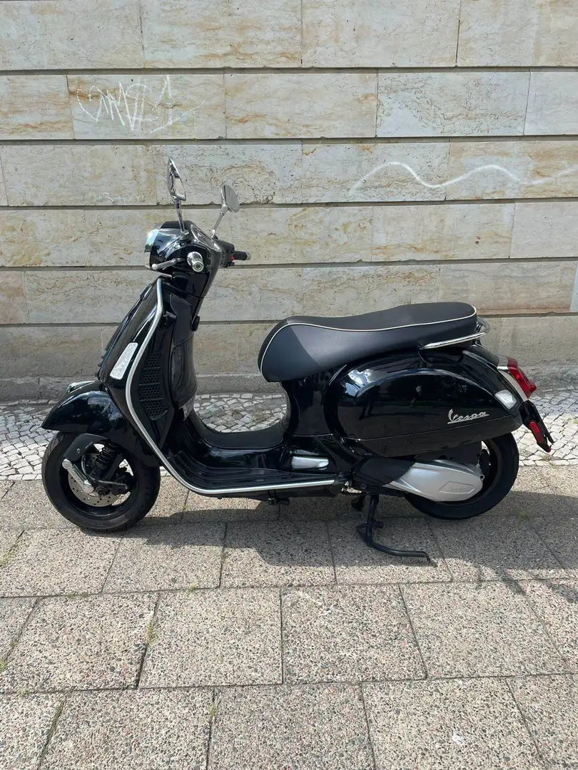 Vespa GTS Super 300 ABS ASR LED TÜV NEU Noir - 2
