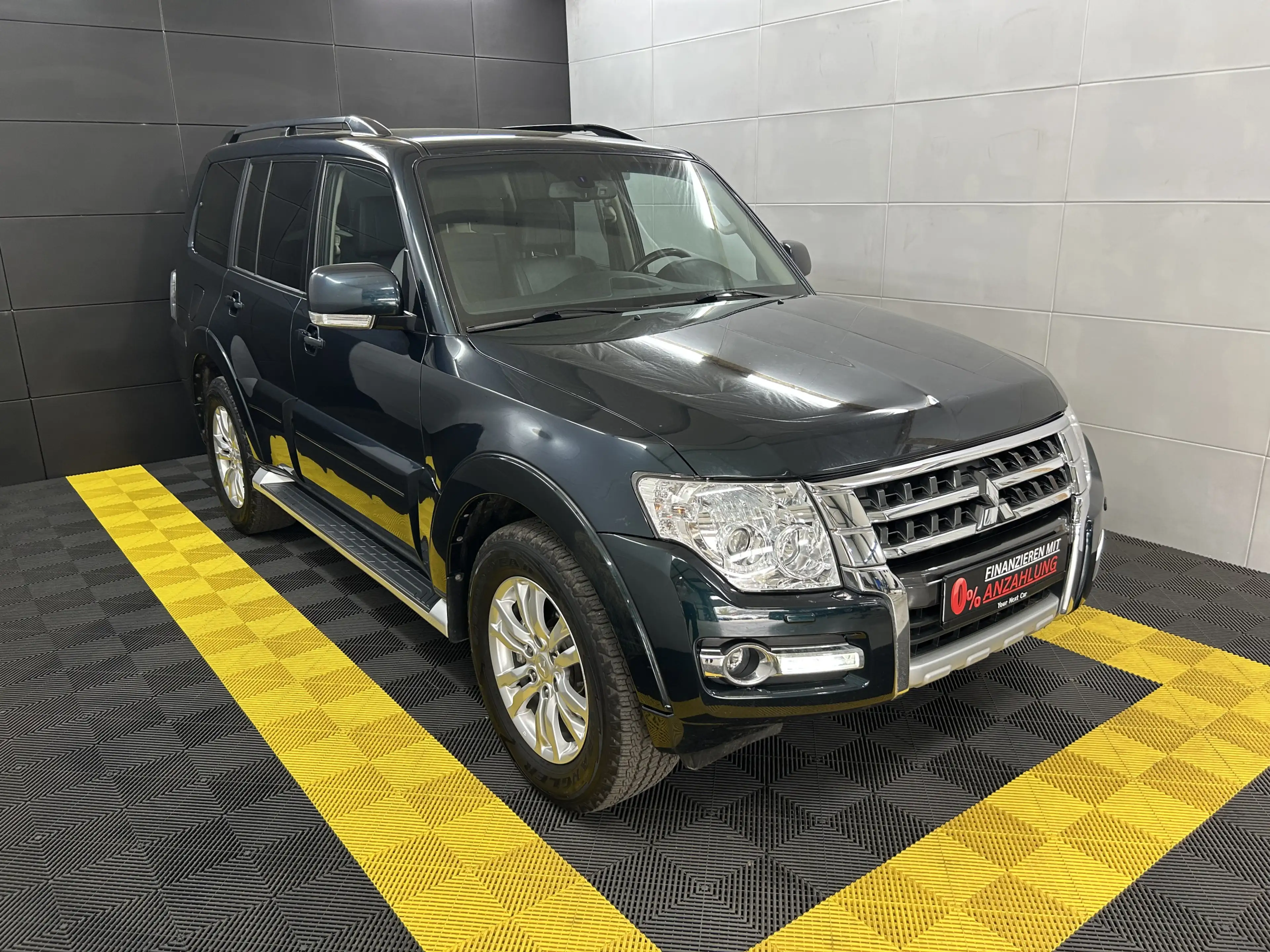 Mitsubishi Pajero 3.2 DI-D Edition 100 7 Sitzer+Xenon+DAB — photo 3
