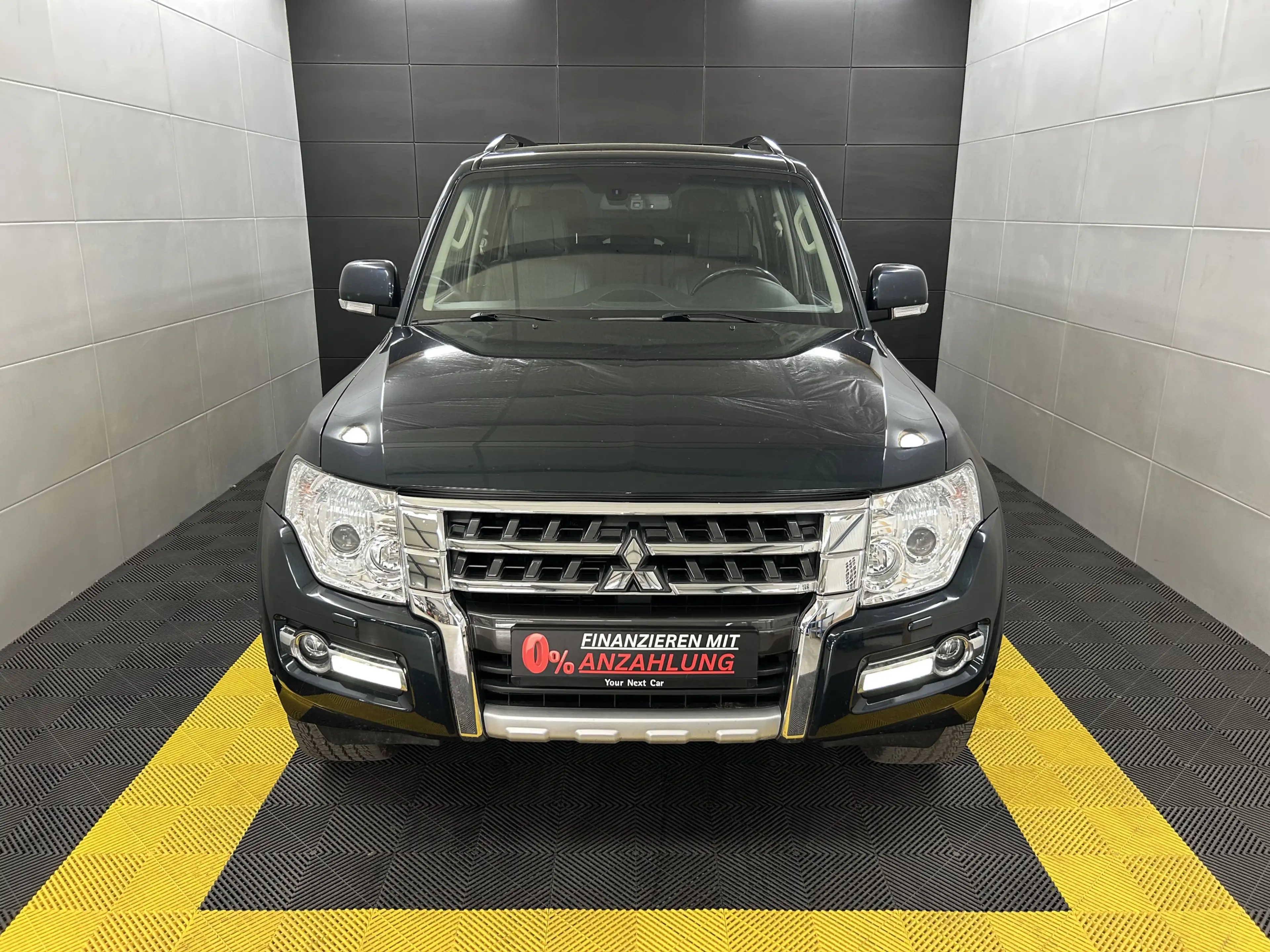 Mitsubishi Pajero 3.2 DI-D Edition 100 7 Sitzer+Xenon+DAB — photo 2