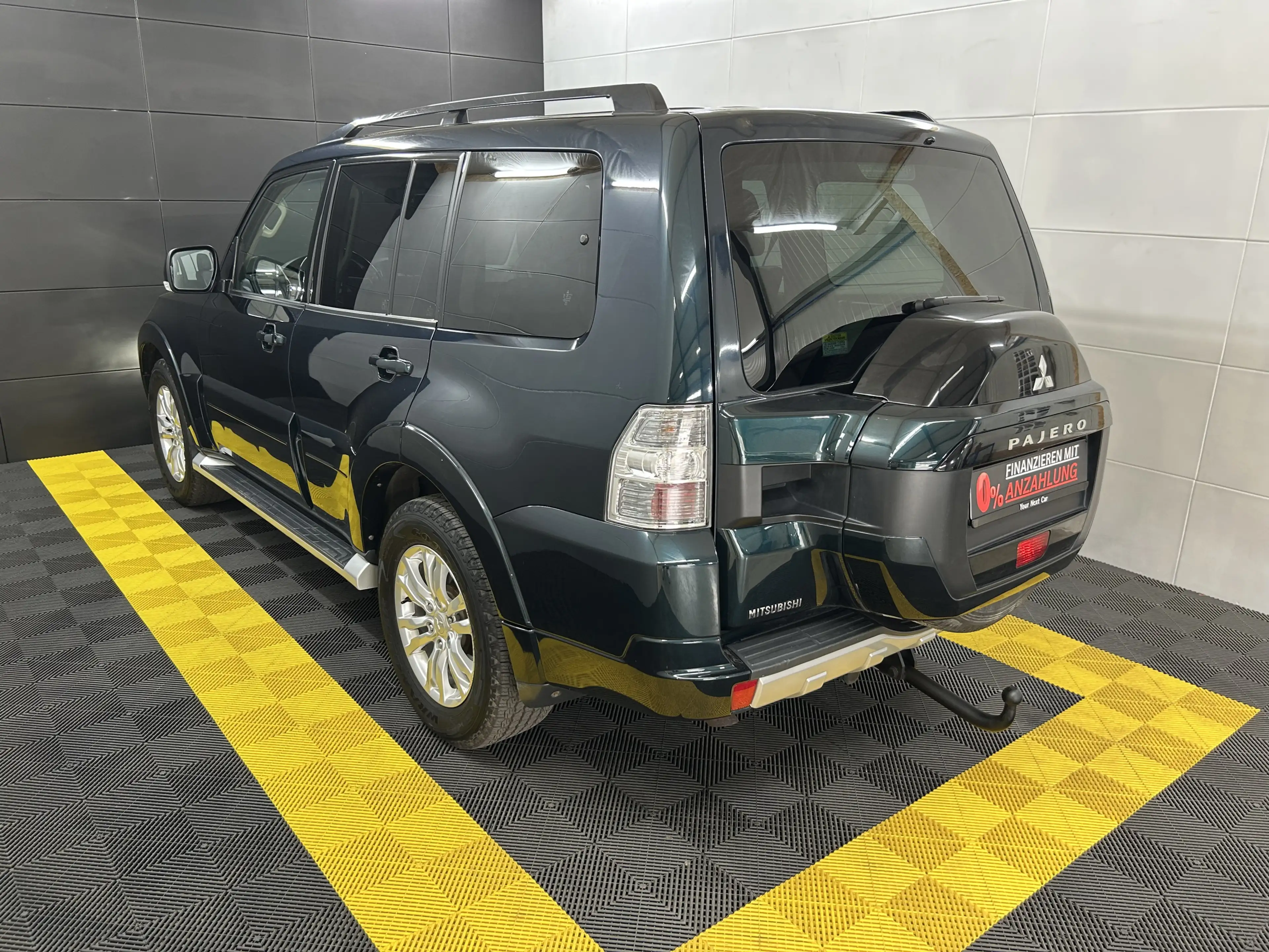 Mitsubishi Pajero 3.2 DI-D Edition 100 7 Sitzer+Xenon+DAB — photo 7