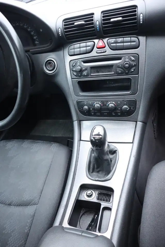 Mercedes-Benz C 180 Avantgarde, foto 7