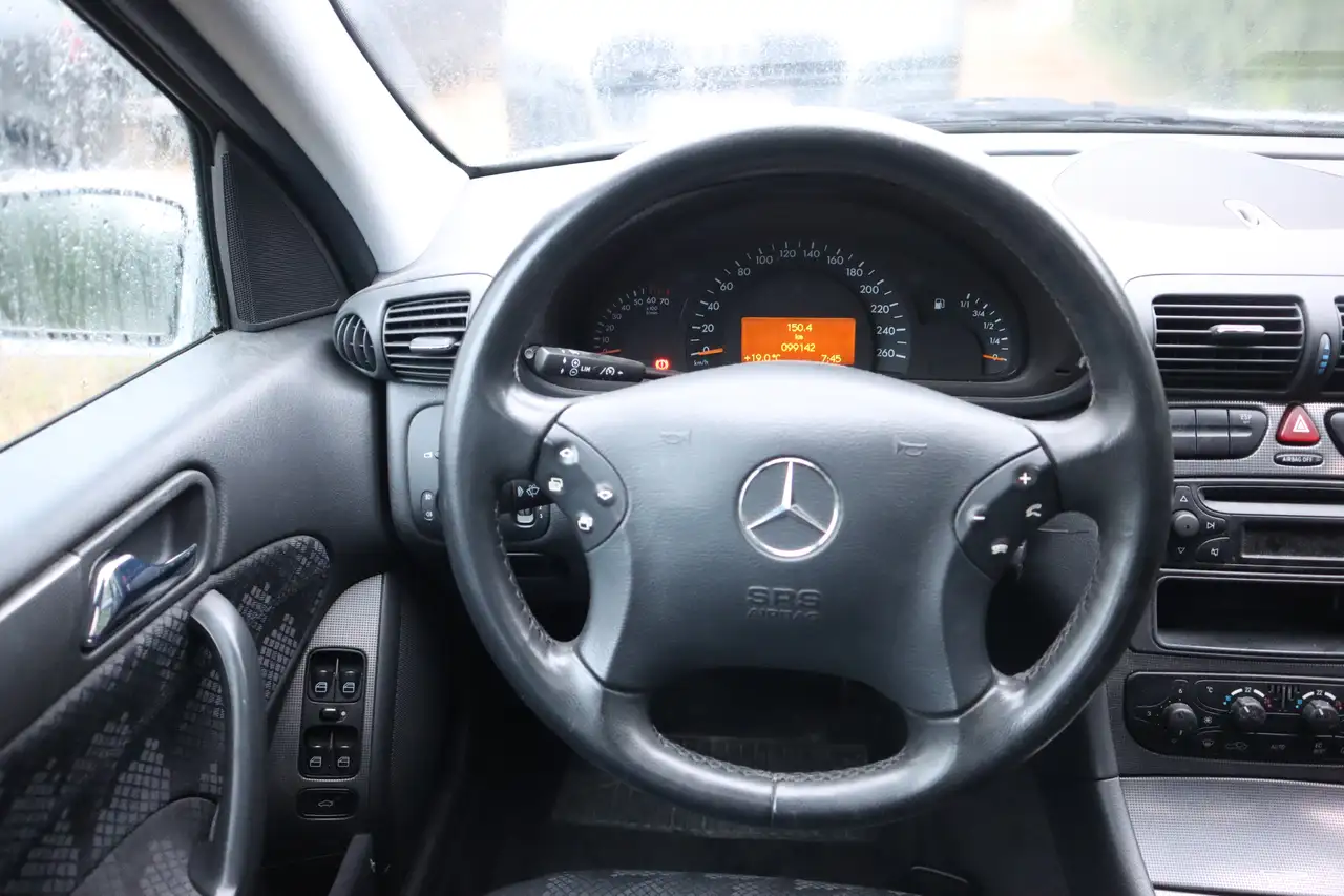 Mercedes-Benz C 180 Avantgarde, foto 6