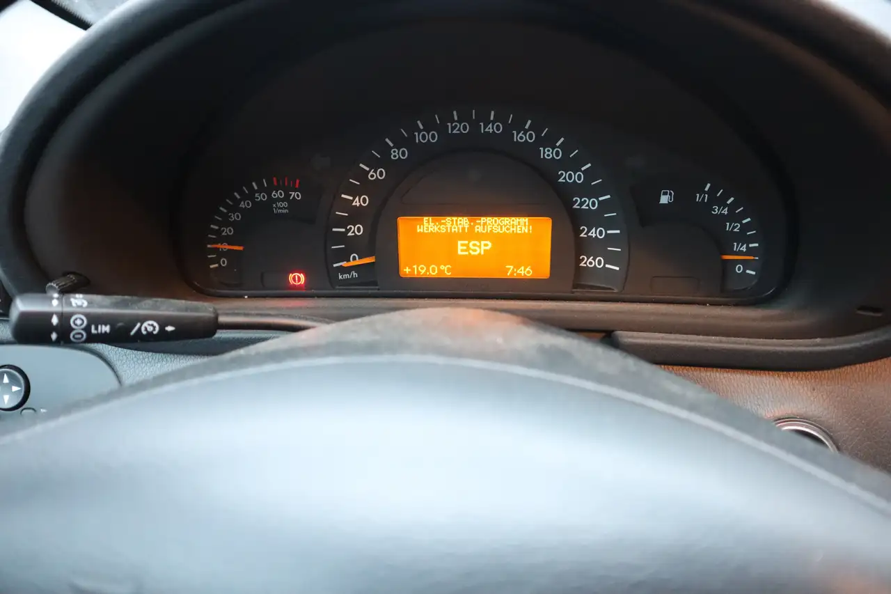 Mercedes-Benz C 180 Avantgarde, foto 8