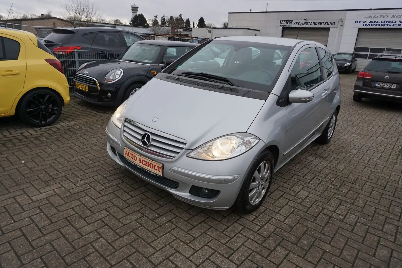 Mercedes-Benz A 170 Coupe Elegance *** AUTOMATIK *** Silber - 2