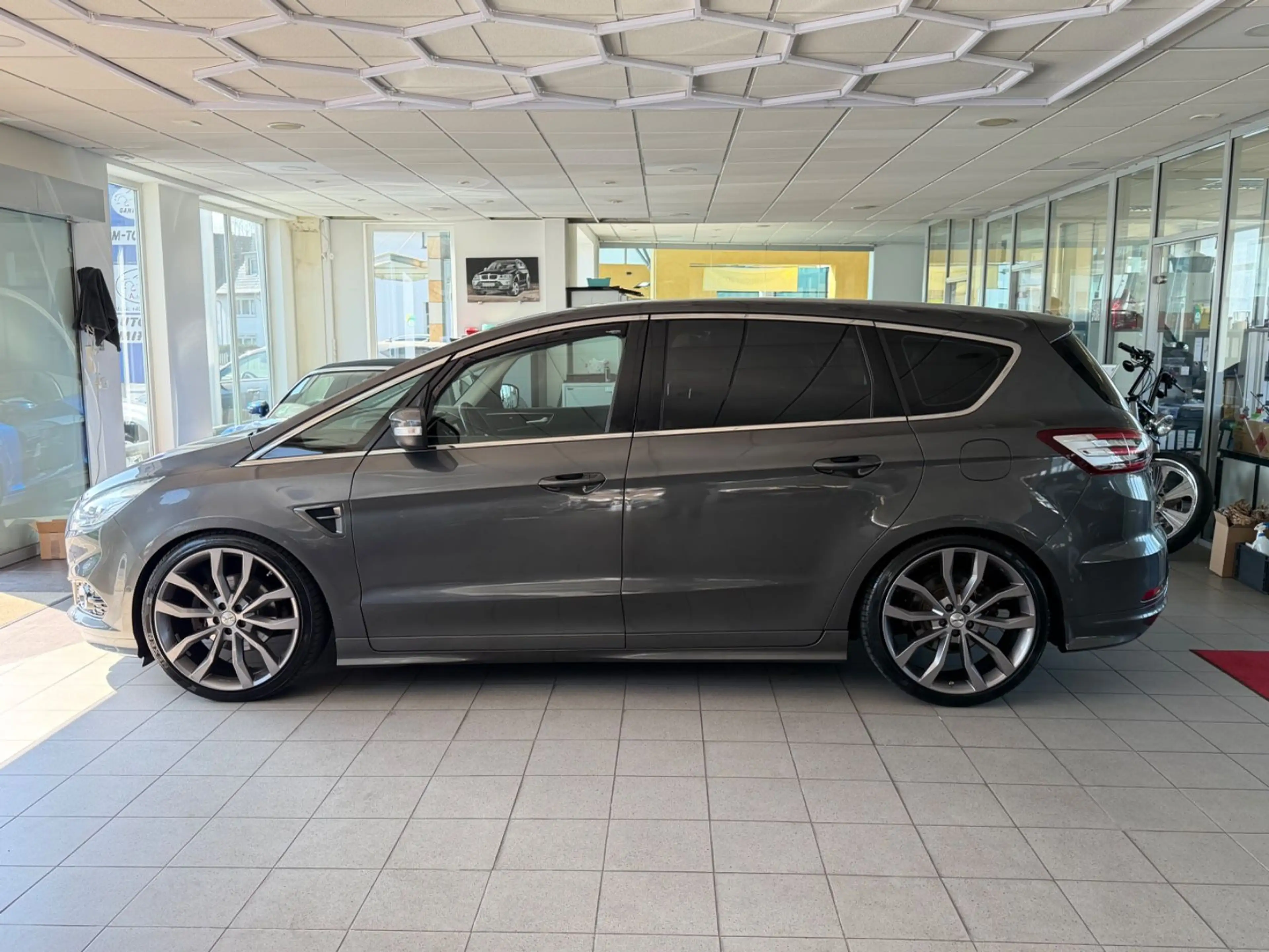 Ford S-Max Titanium ST  2.0 TDCi PowerShift Navi LED — photo 8