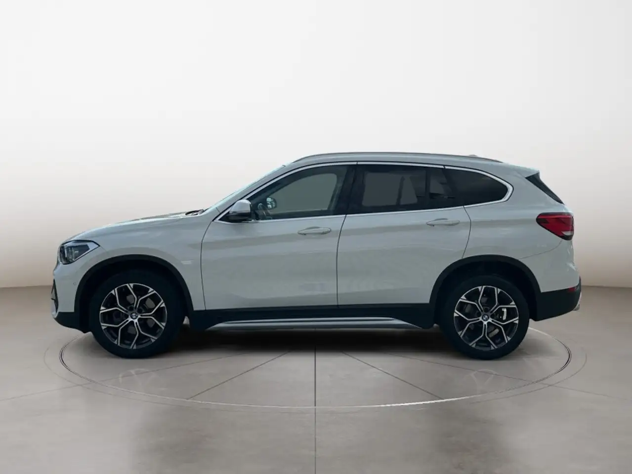 BMW X1 sdrive18d xLine Plus auto, миниатюра 2