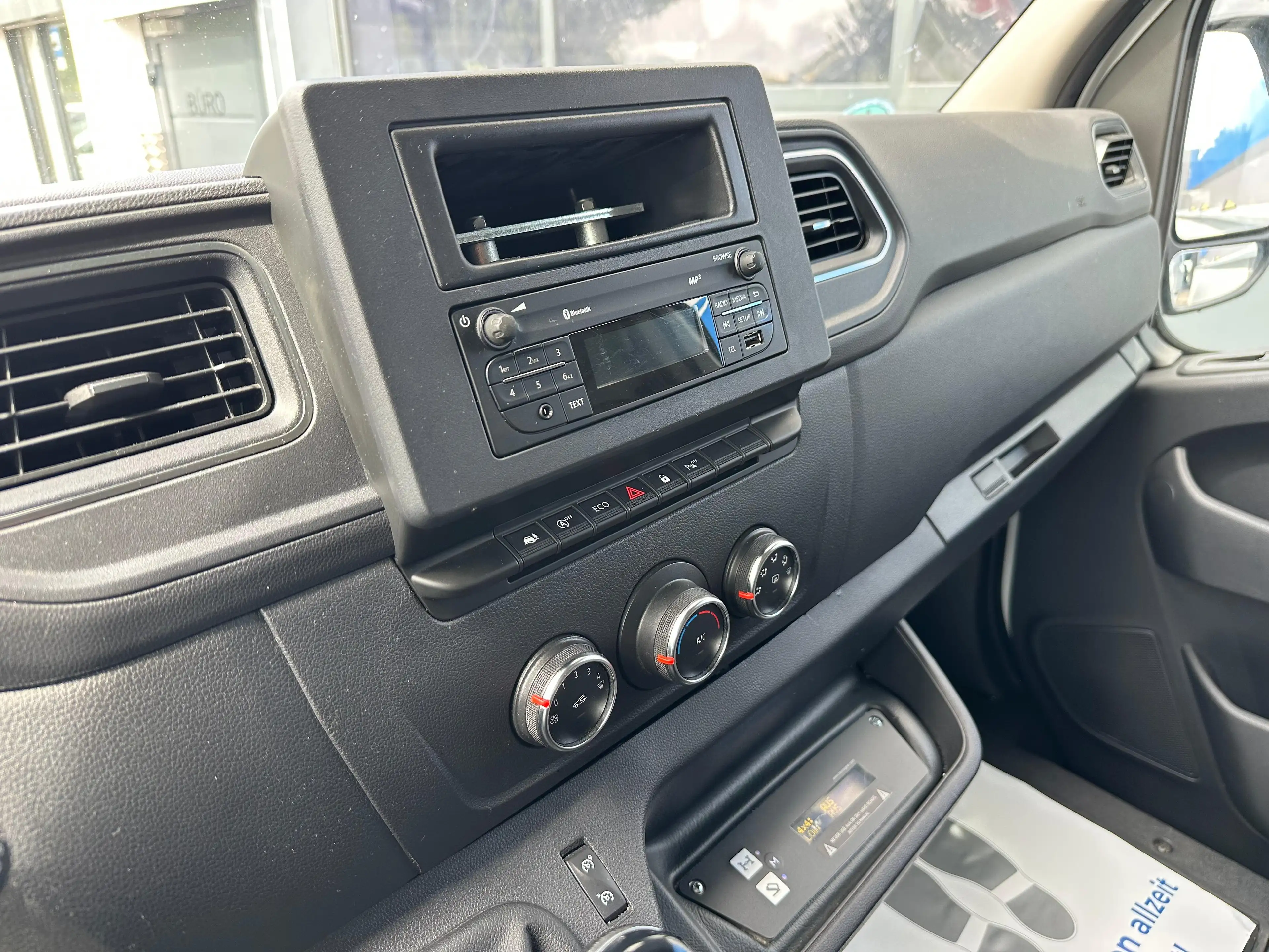 Nissan NV400 Kastenwagen L4H2 2,3dci 4x4 // 1.BESITZ // — photo 11
