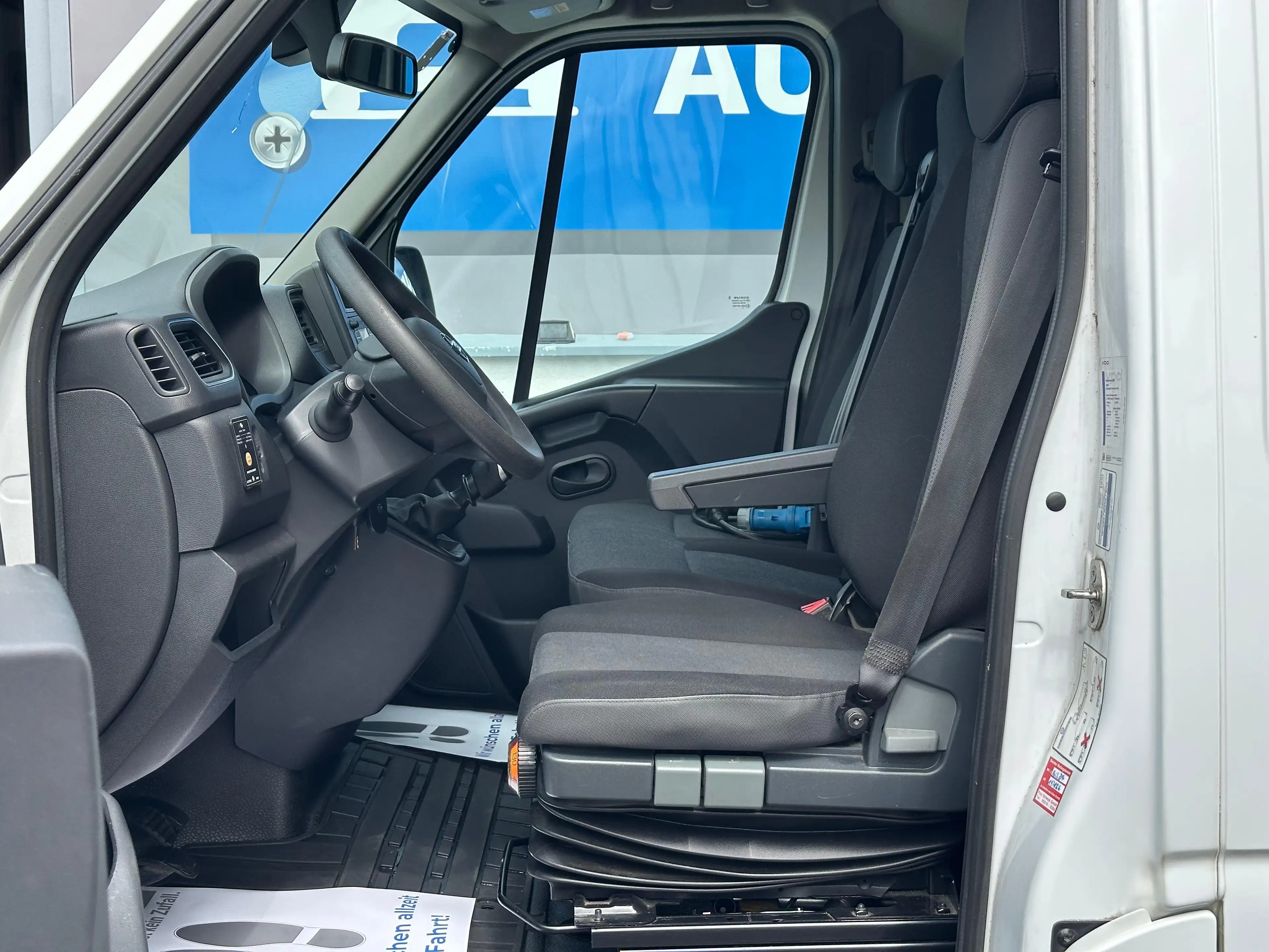 Nissan NV400 Kastenwagen L4H2 2,3dci 4x4 // 1.BESITZ // — photo 13