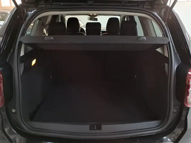 Dacia Duster view 9