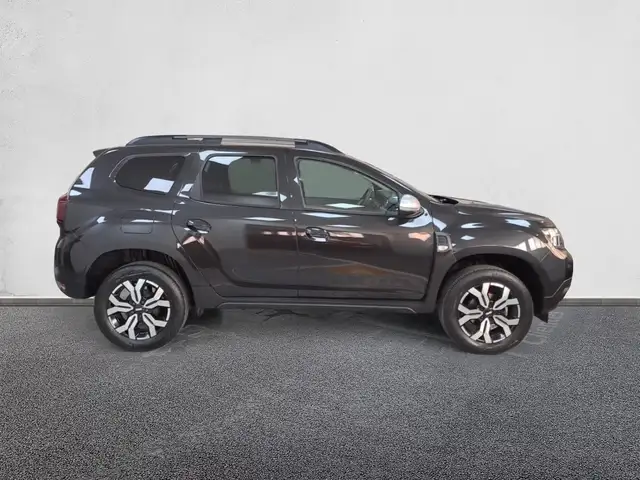 Dacia Duster view 5