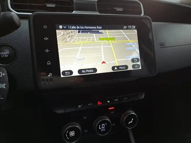 Dacia Duster view 14