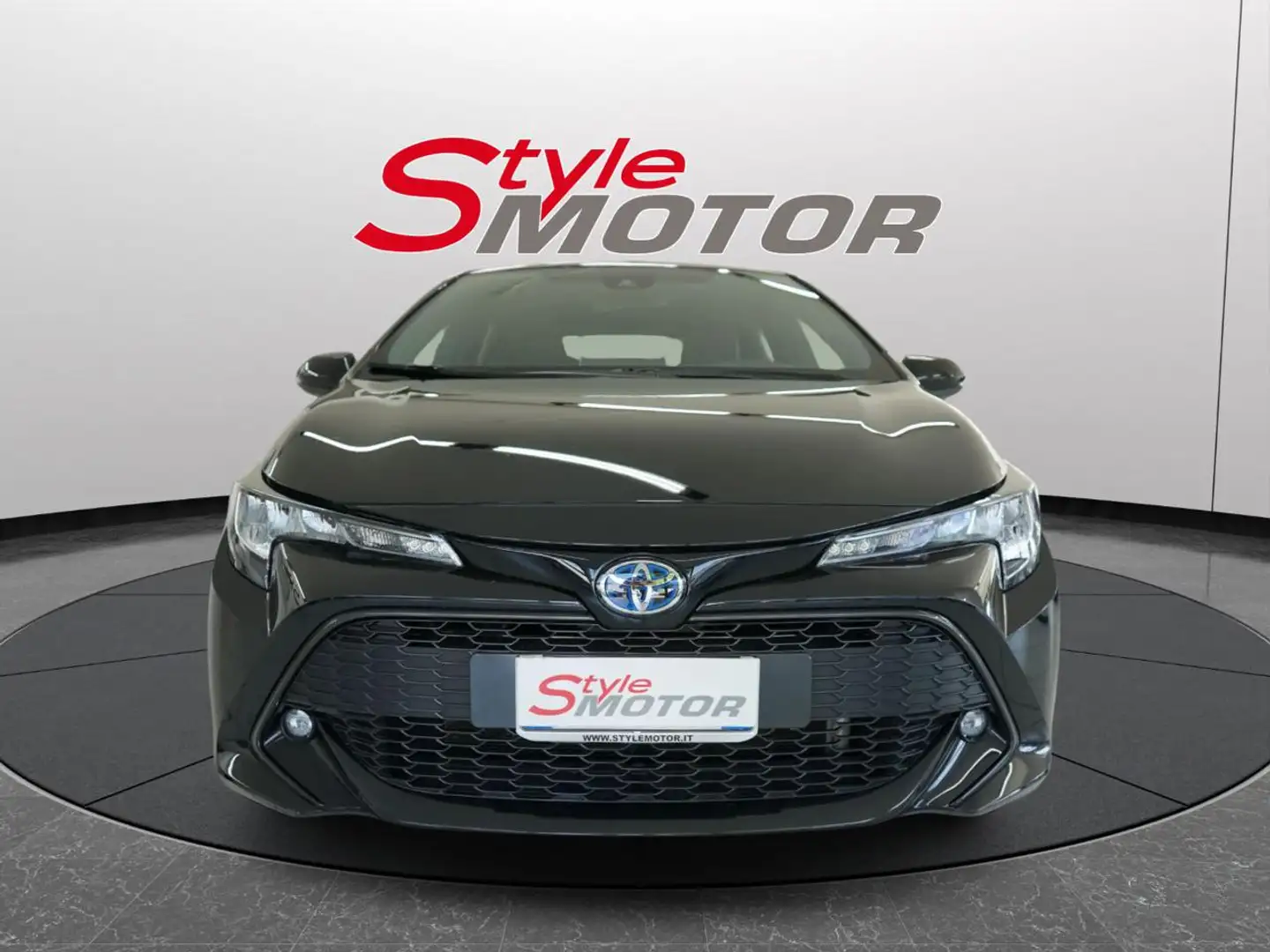 Toyota Corolla 1.8 Hybrid Business Noir - 1