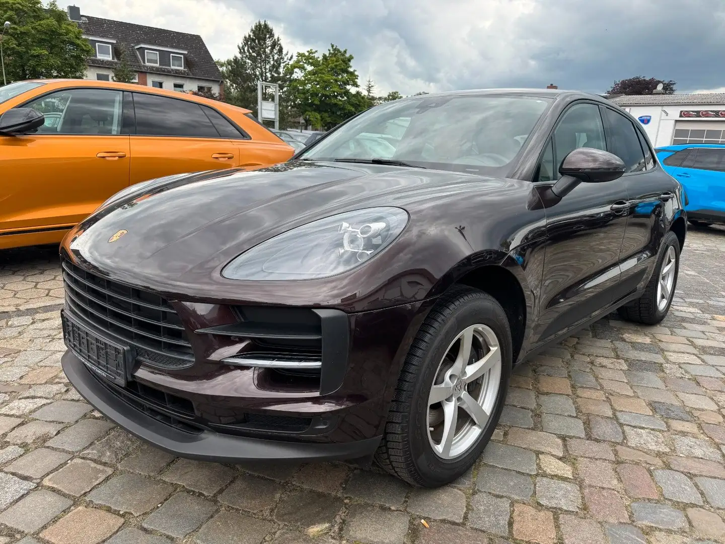 Porsche Macan *Neues Modell/Facelift*DE*Porsche Scheckhe Braun - 1