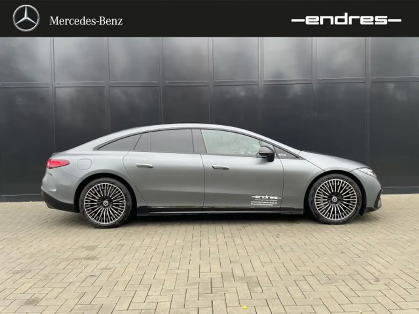 Mercedes-Benz EQS 580 4Matic AMG Line +PANO+MBUX+360°+DISTRON+ Grau - 2