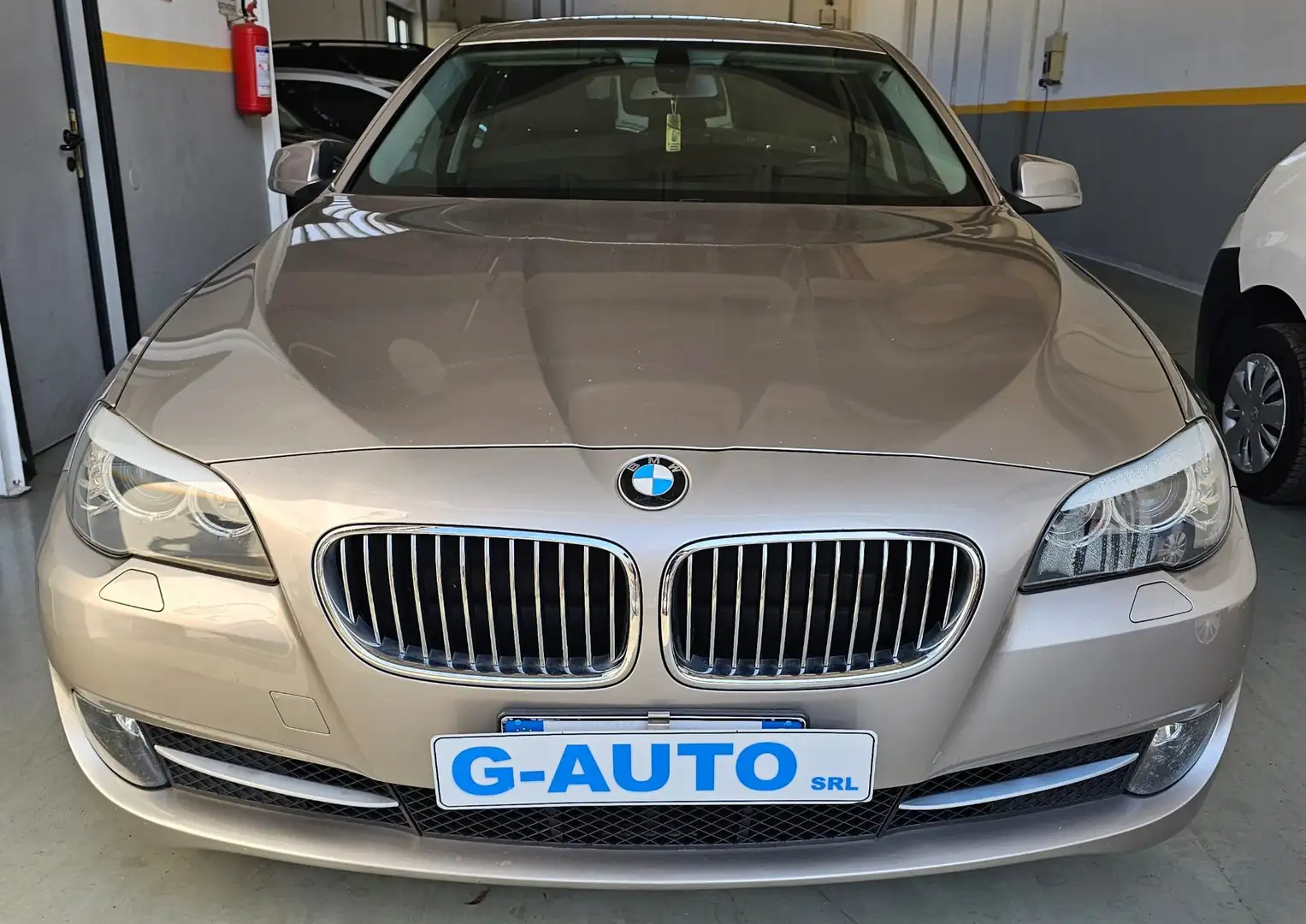 BMW 520 Serie 5 F11 Touring 520d Touring Eletta Beige - 2