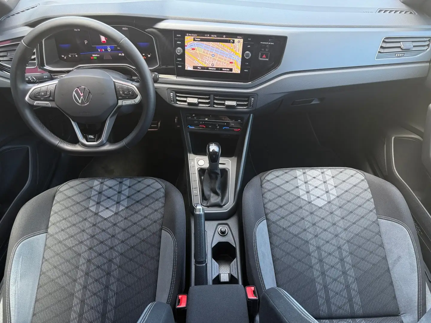 Volkswagen Polo R-Line Gris - 2
