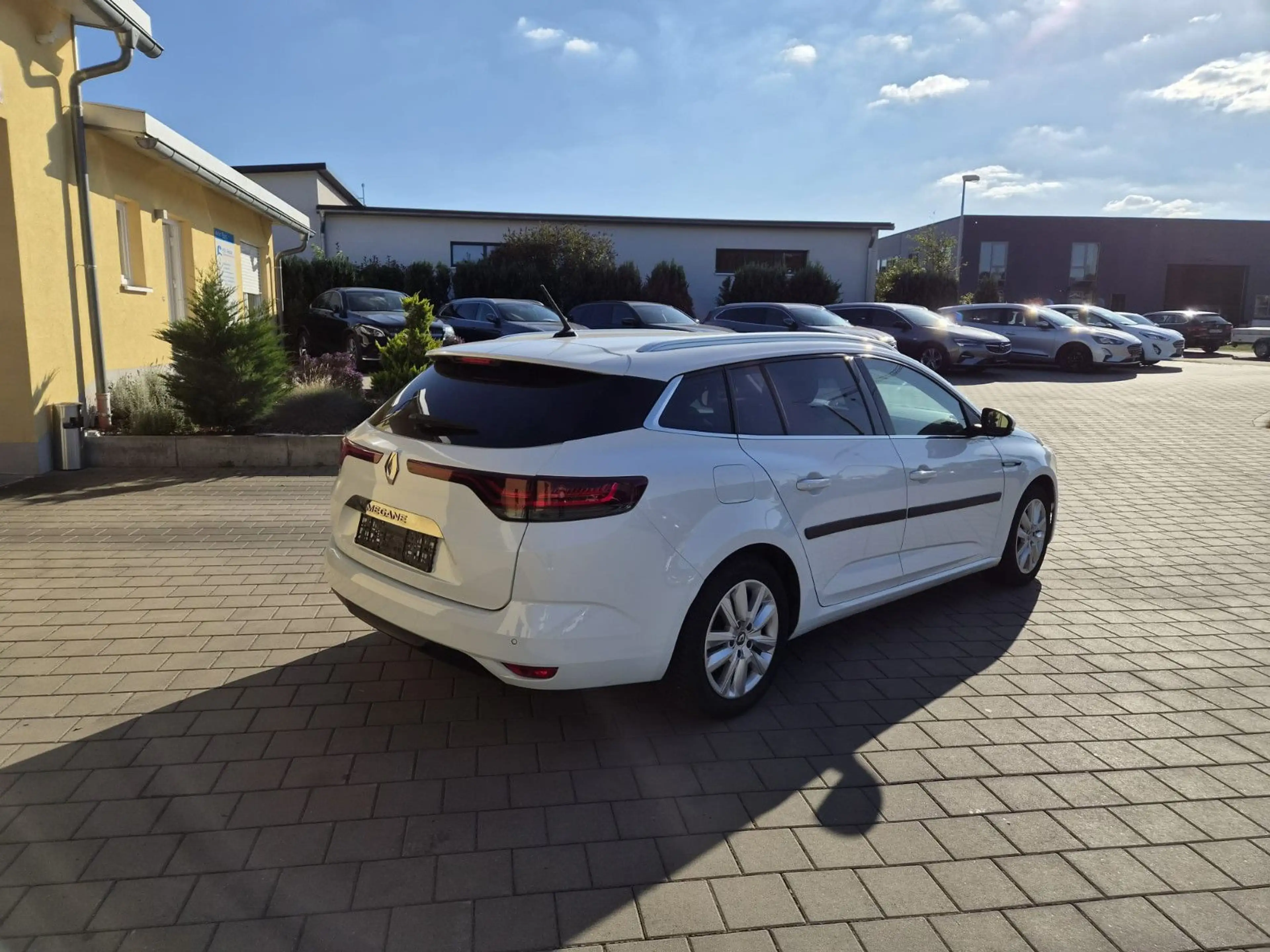 Renault Megane IV Grandtour BusinessEdition*Kamera*1Hand — photo 8