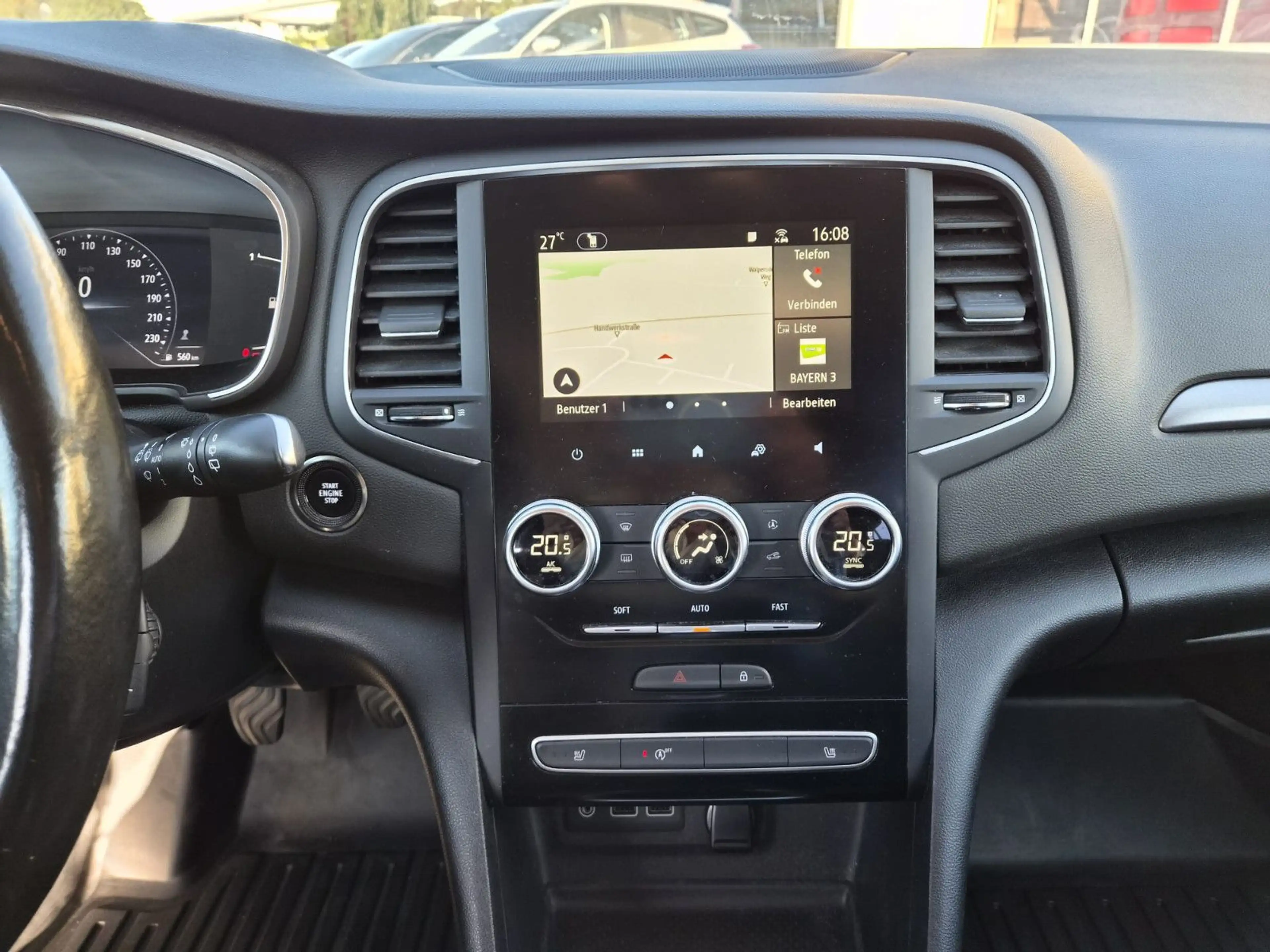 Renault Megane IV Grandtour BusinessEdition*Kamera*1Hand — photo 12