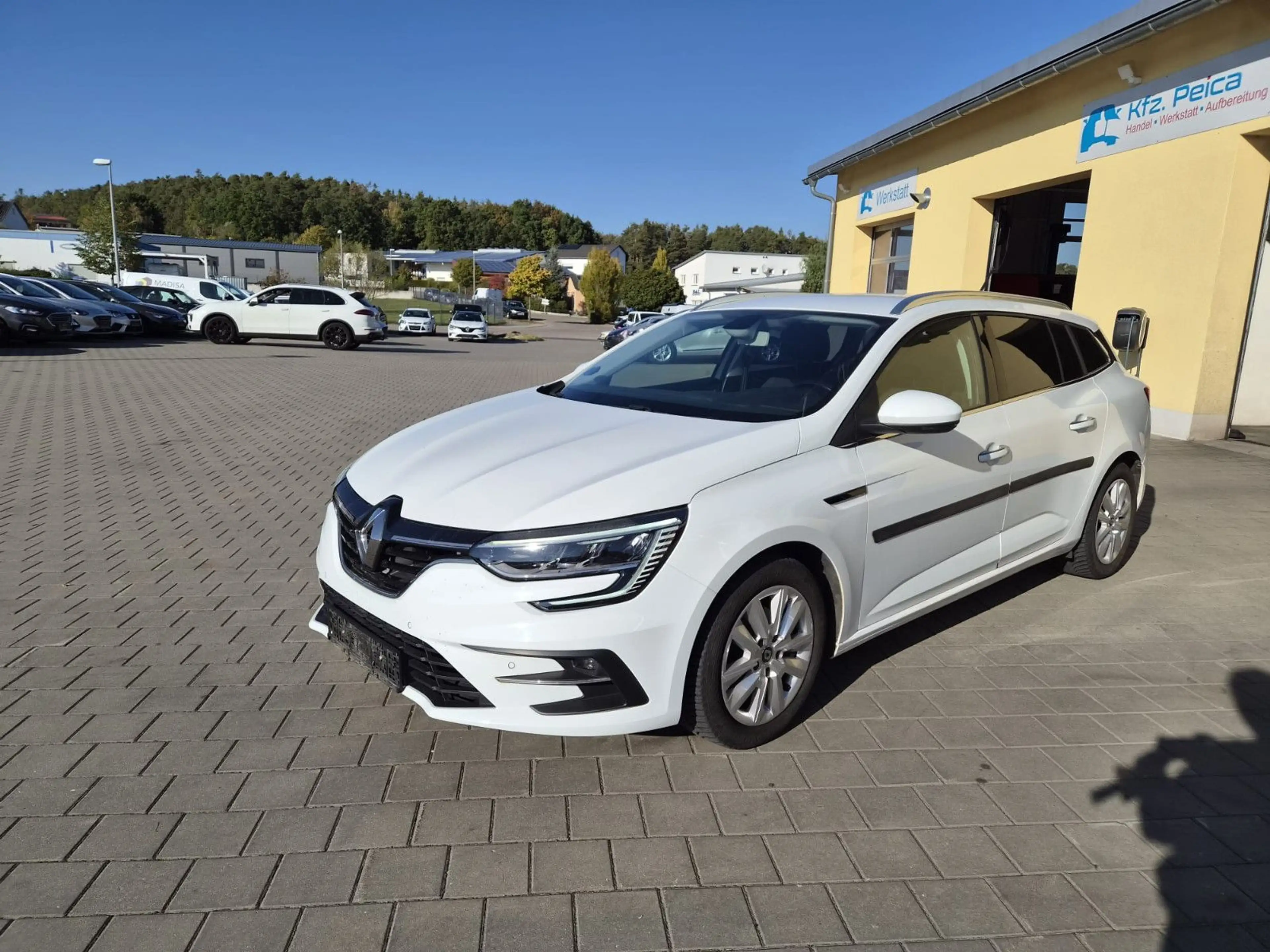 Renault Megane IV Grandtour BusinessEdition*Kamera*1Hand — photo 3