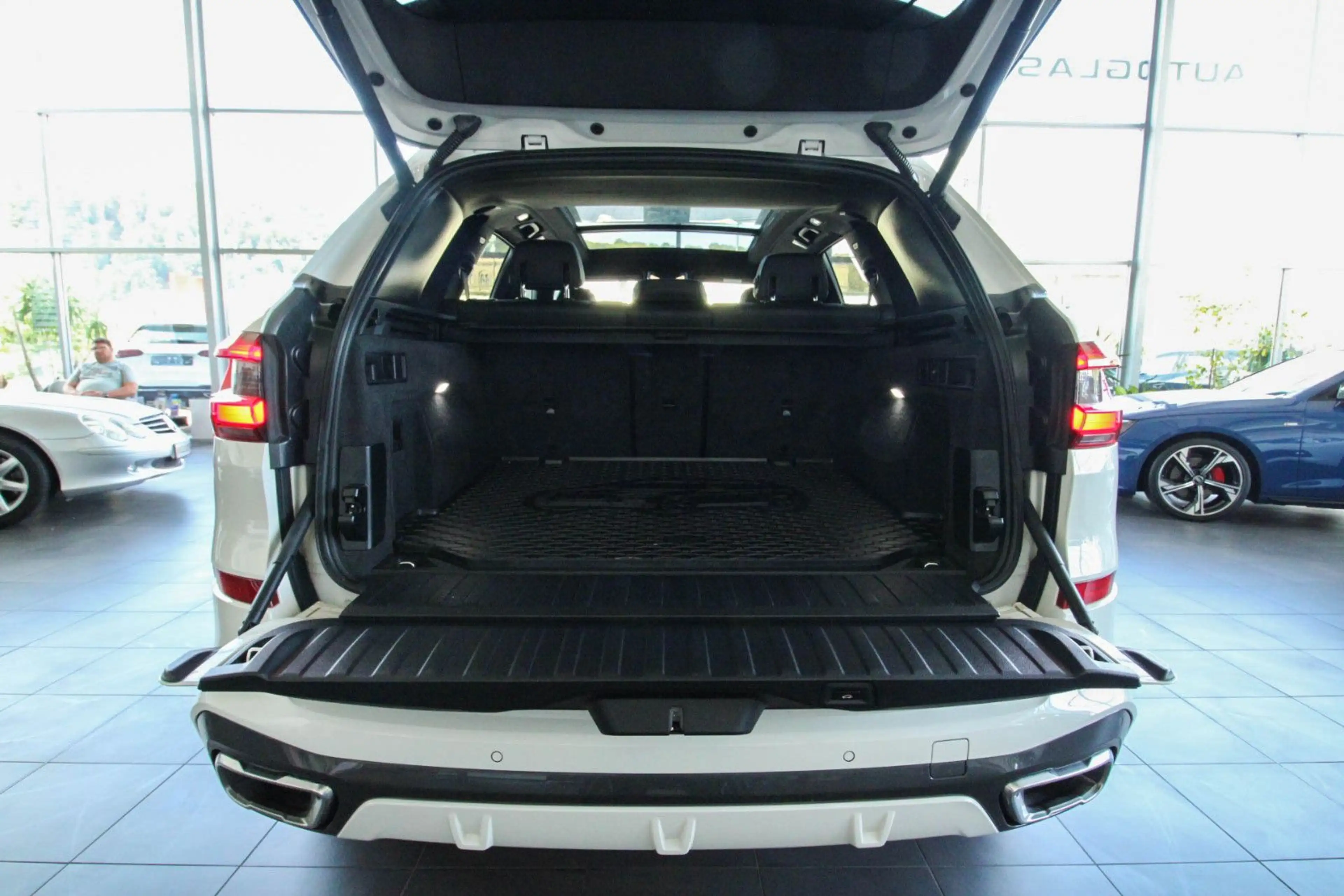 BMW X5 xDrive30d M Sport/AHK/RFK/HUD/LED/PANO/STANDH — photo 7