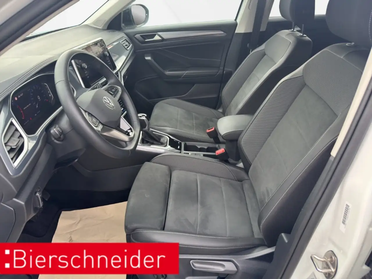 Volkswagen T-Roc 1.5 TSI DSG Style DIGITAL COCKPIT PRO LED NAVI 17 10