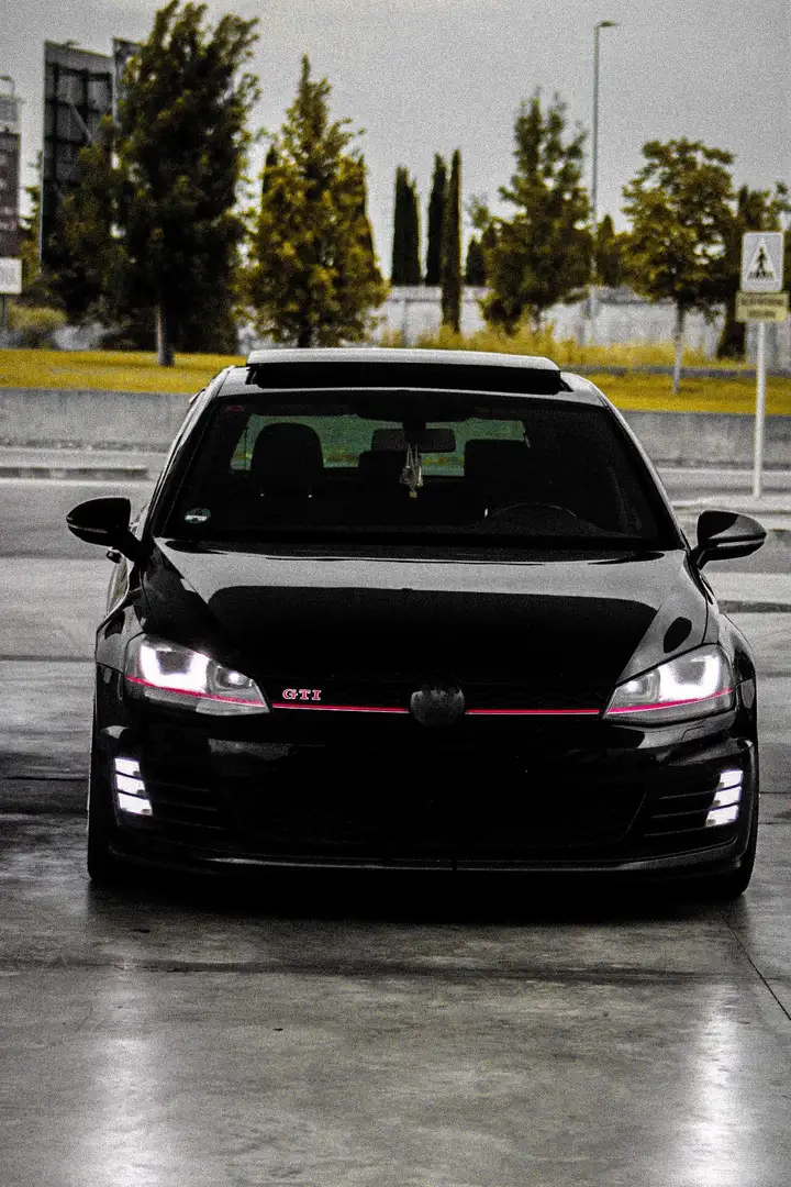 Volkswagen Golf GTI 2.0 TSI Performance DSG 230 - 1
