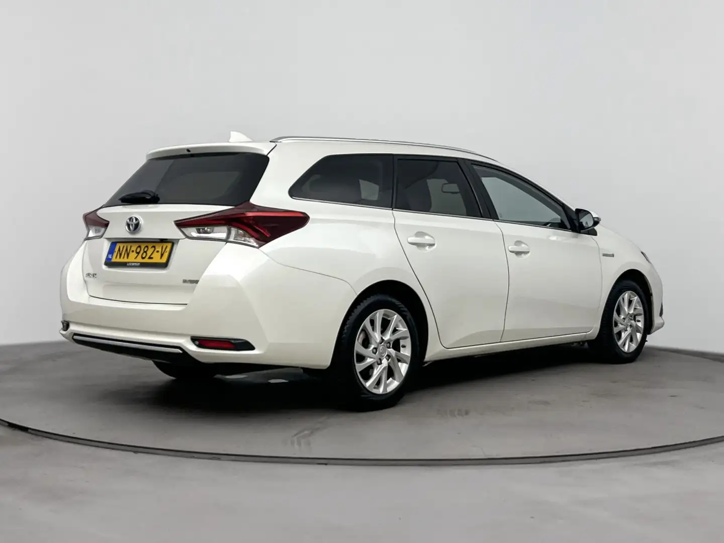 Toyota Auris Touring Sports 1.8 Hybrid Dynamic | Cruise Control Wit - 2