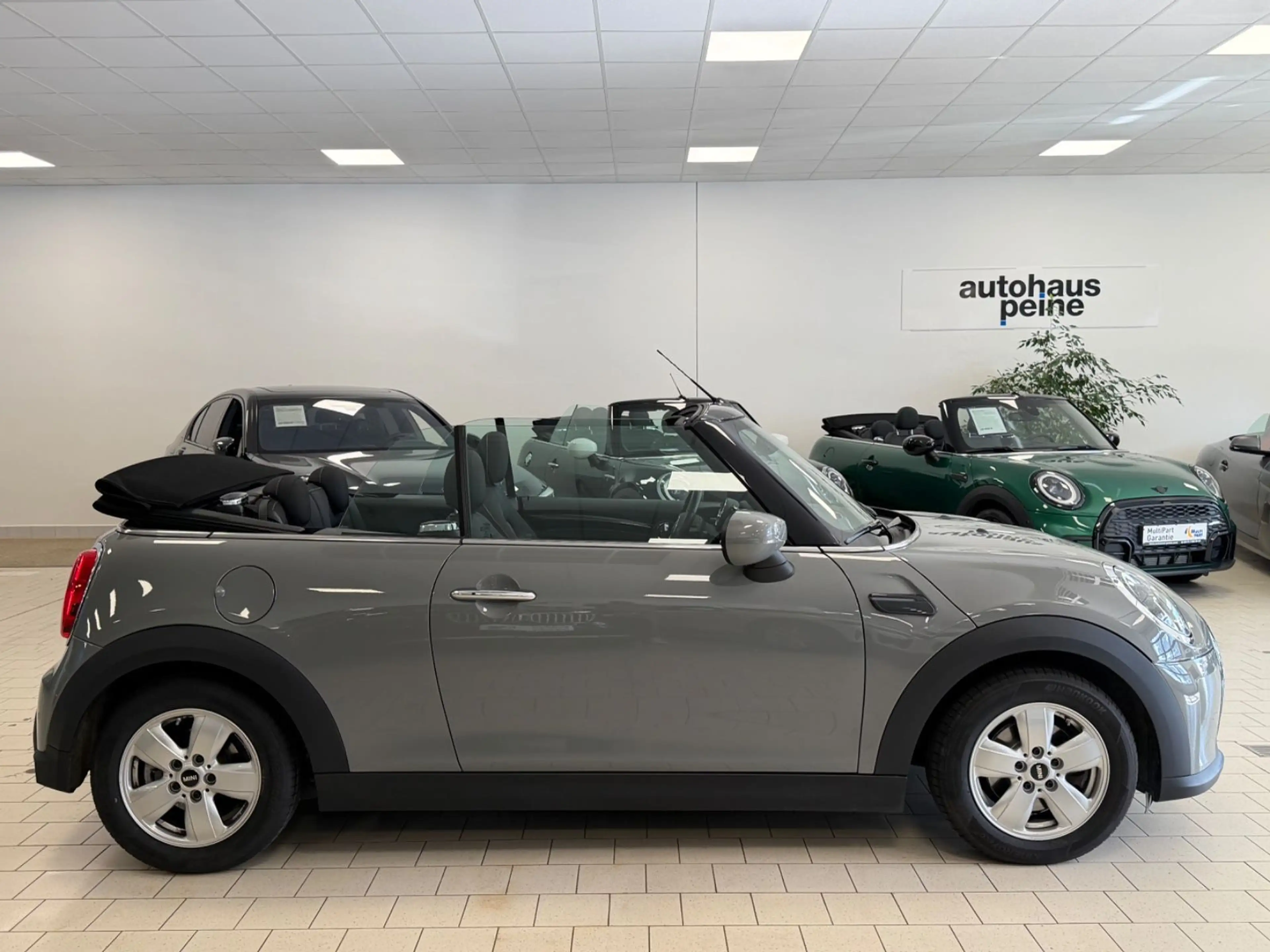 MINI Cooper Cabrio Ess Trim/Aut/KeyLess/LED/Ambiente — photo 14