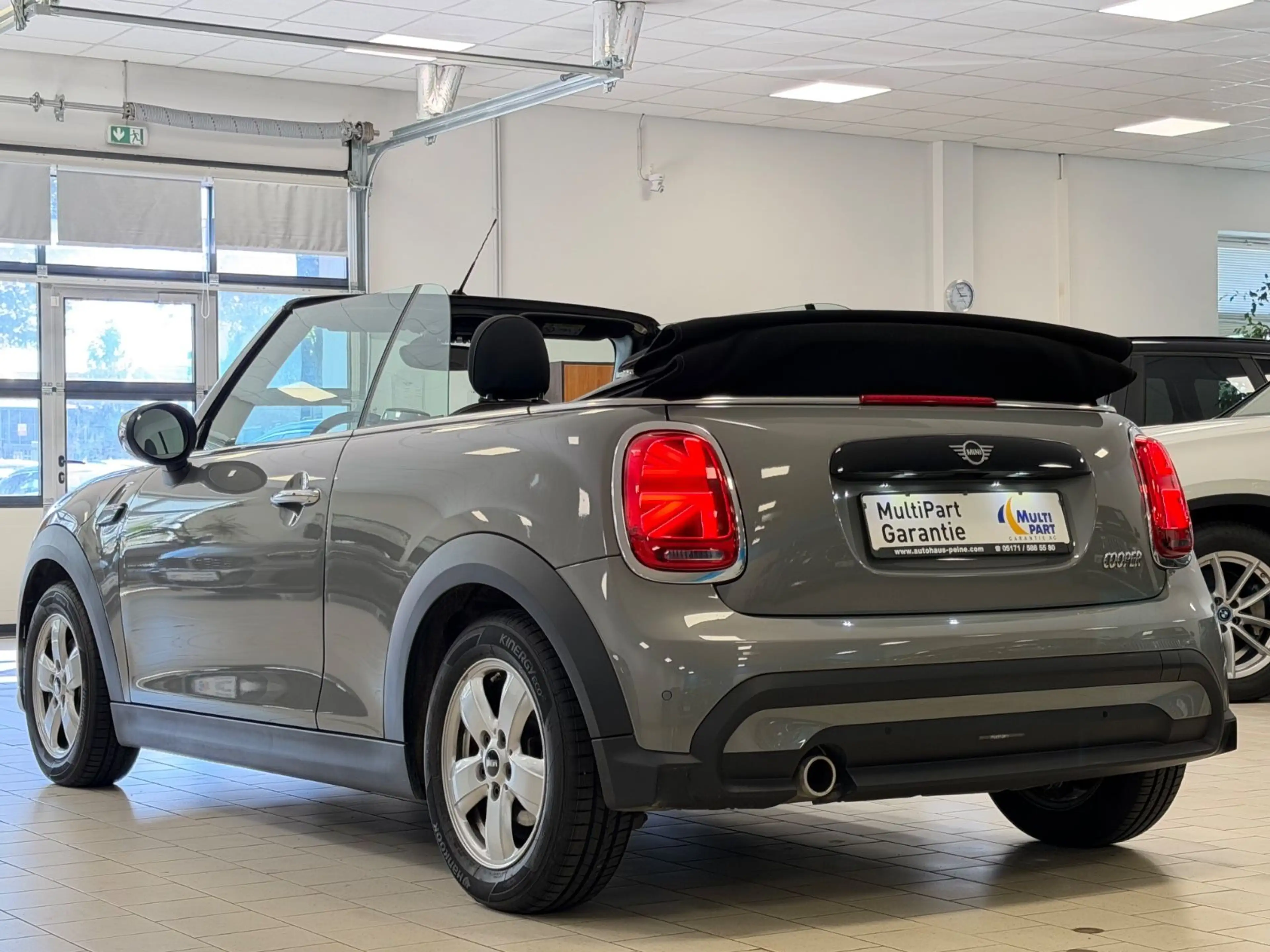 MINI Cooper Cabrio Ess Trim/Aut/KeyLess/LED/Ambiente — photo 2