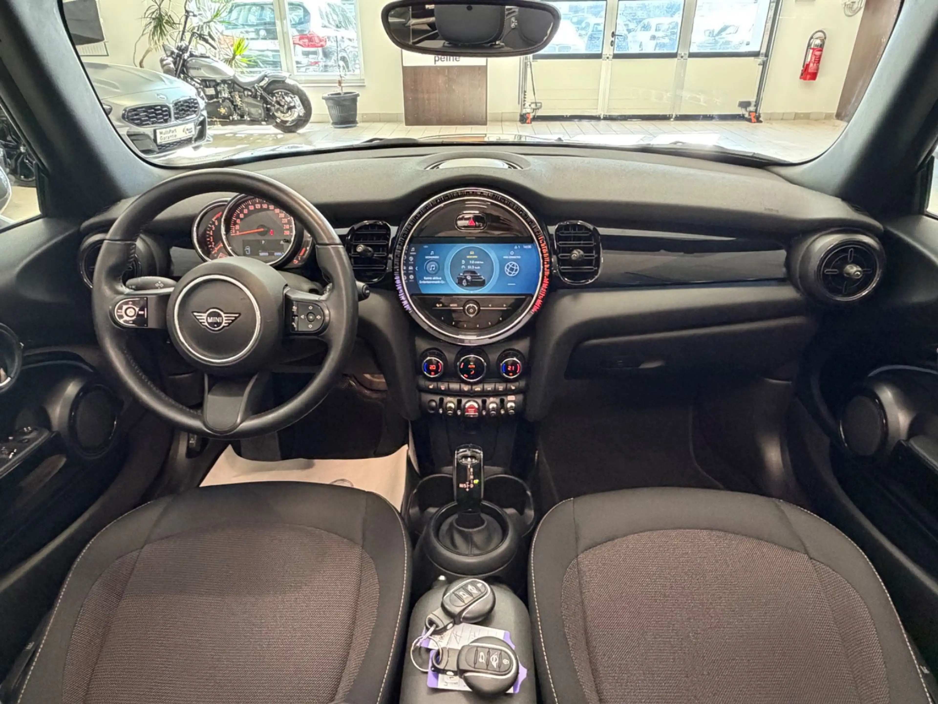 MINI Cooper Cabrio Ess Trim/Aut/KeyLess/LED/Ambiente — photo 3