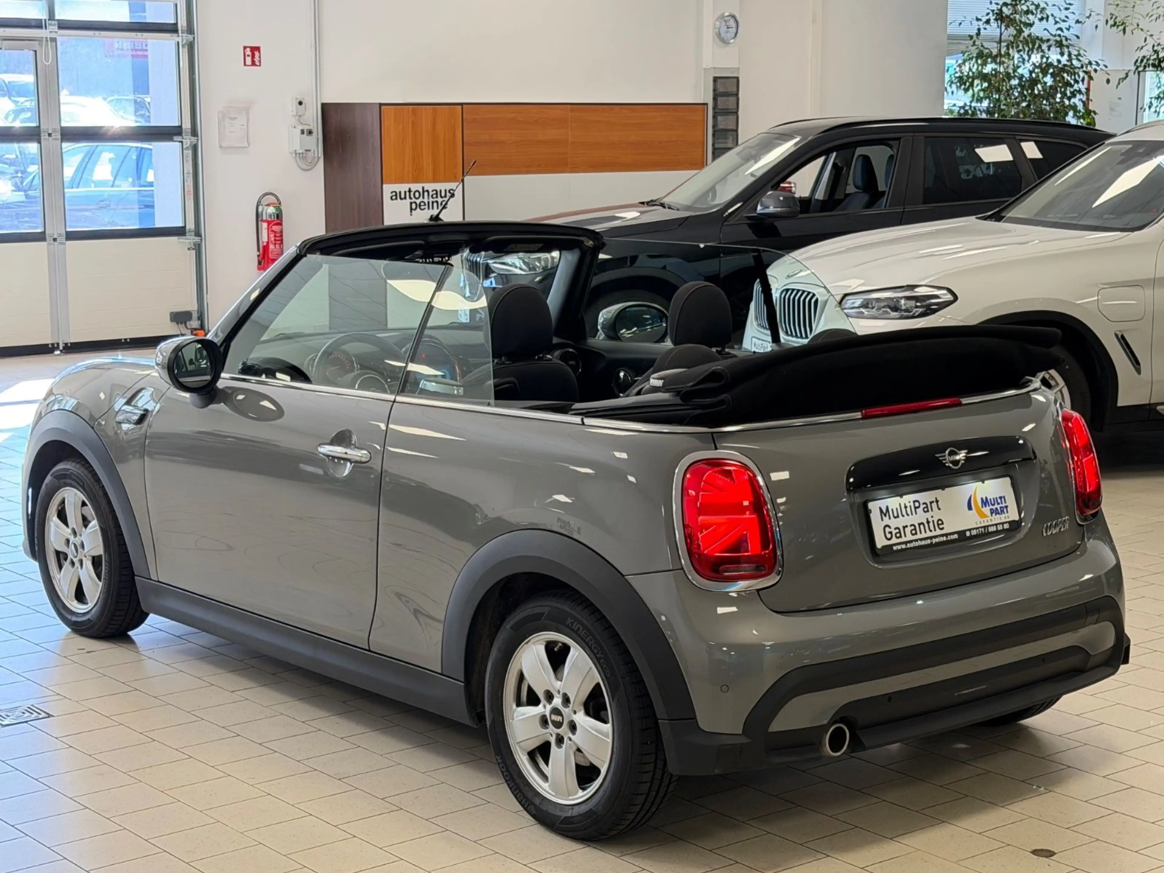 MINI Cooper Cabrio Ess Trim/Aut/KeyLess/LED/Ambiente — photo 10