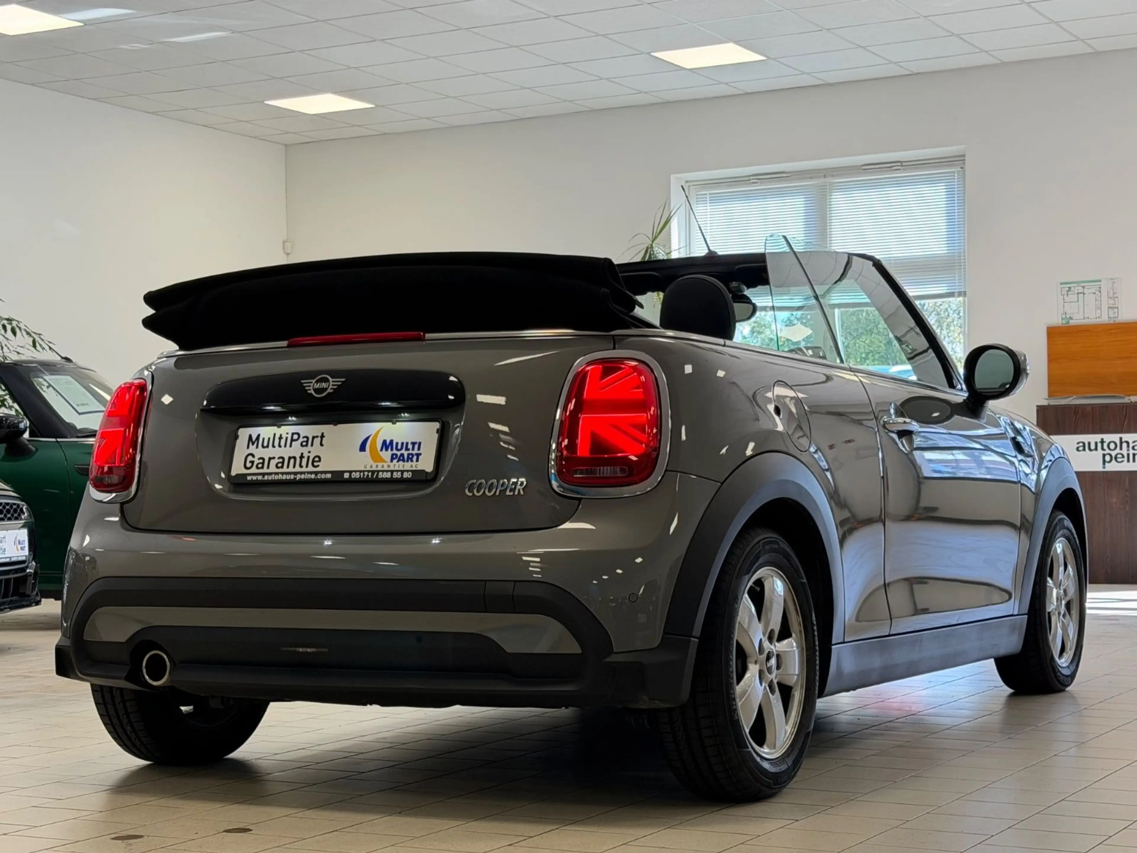 MINI Cooper Cabrio Ess Trim/Aut/KeyLess/LED/Ambiente — photo 13