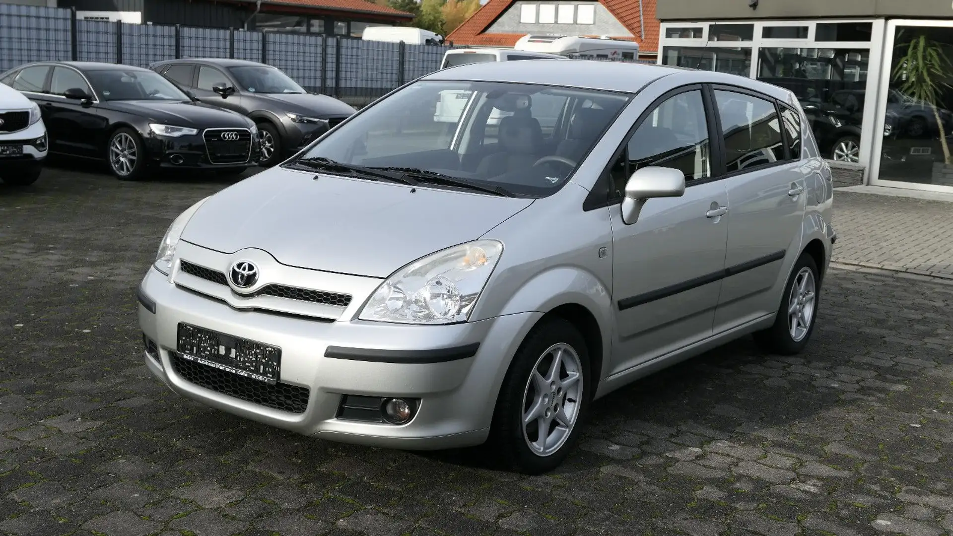 Toyota Corolla Verso 1.6 Sol/7-Sitze/Tempomat Zilver - 1