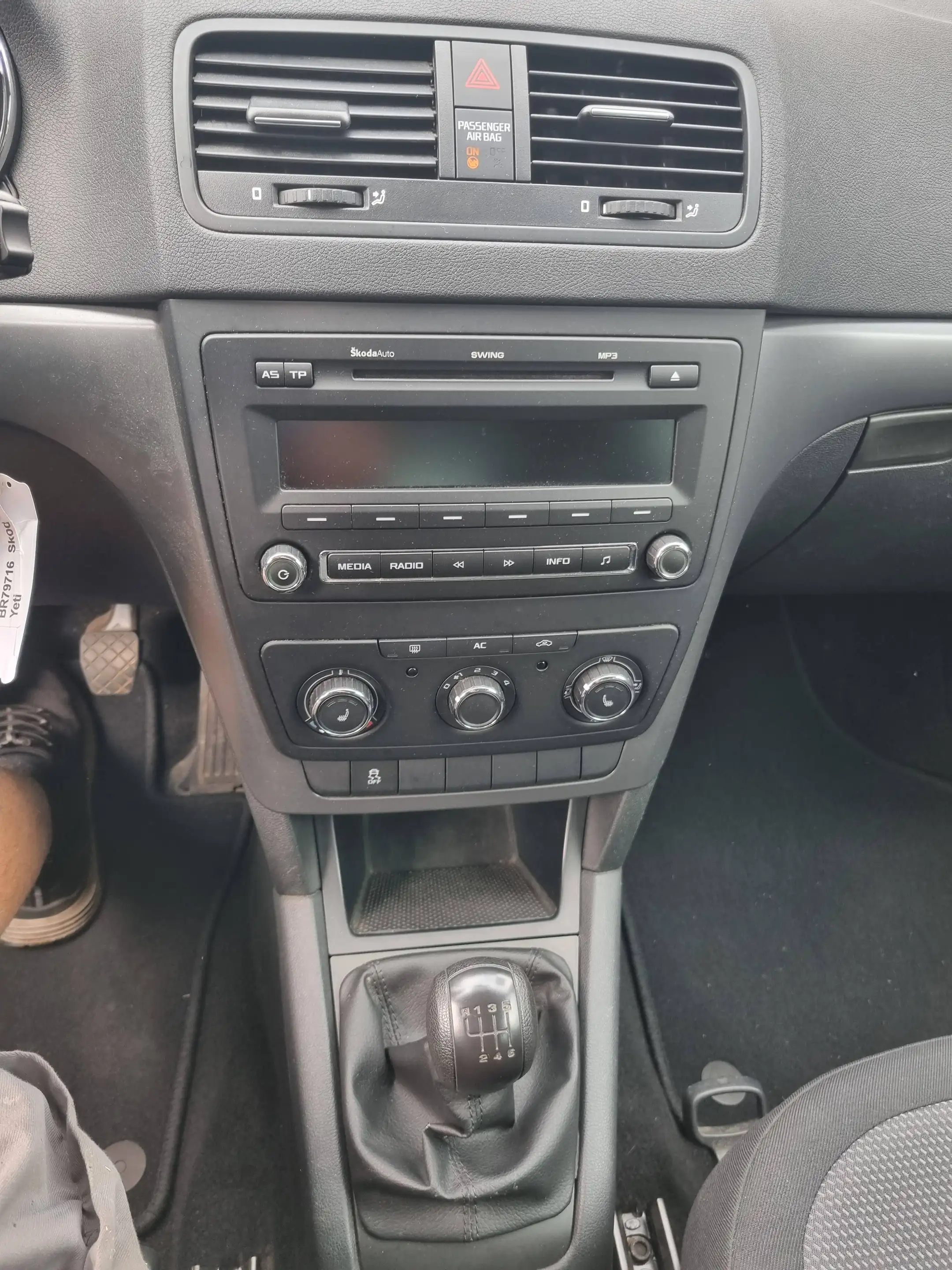 Skoda Yeti Yeti 1.2 TSI Active PLUS EDITION — photo 15