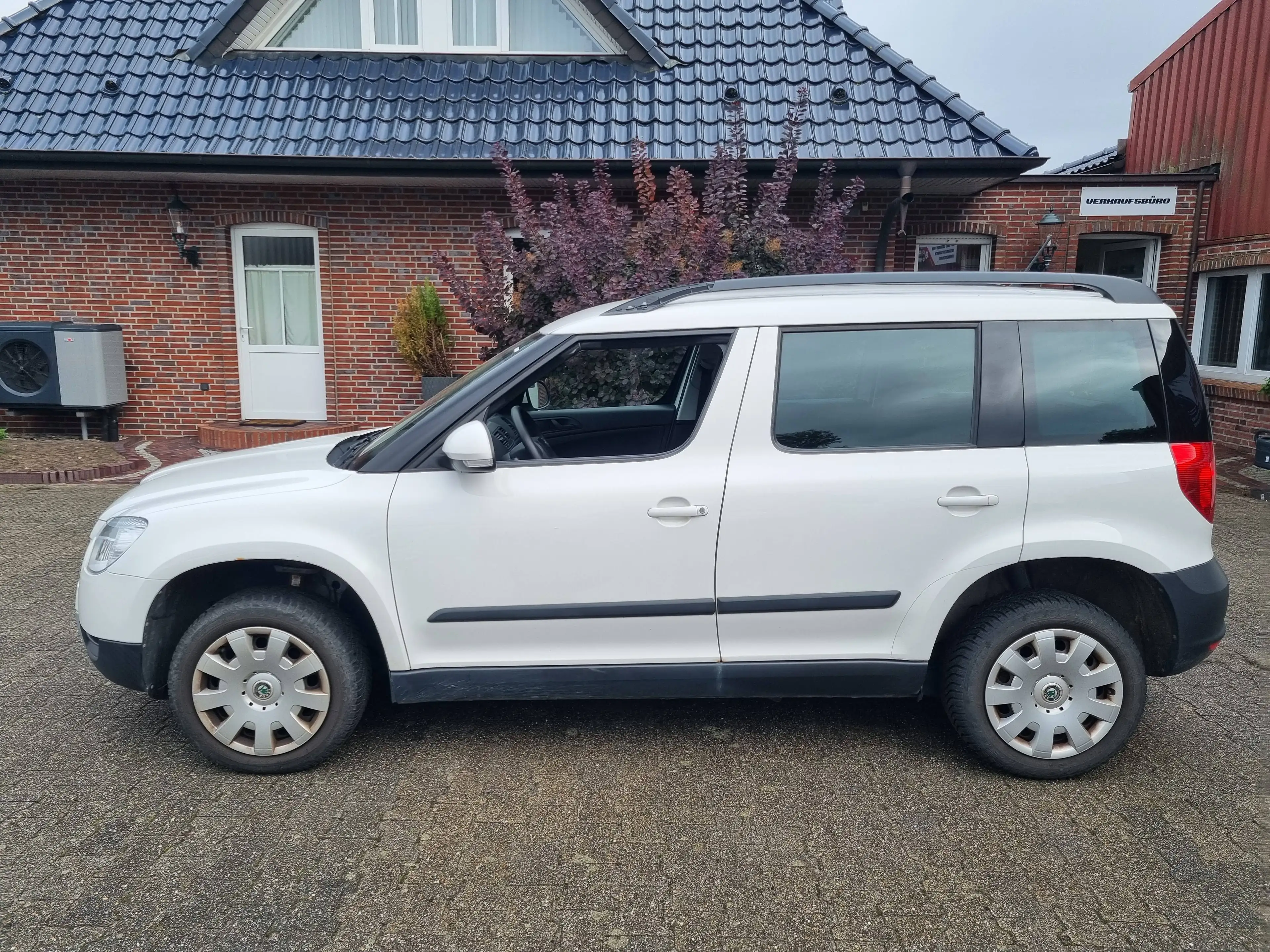 Skoda Yeti Yeti 1.2 TSI Active PLUS EDITION — photo 2