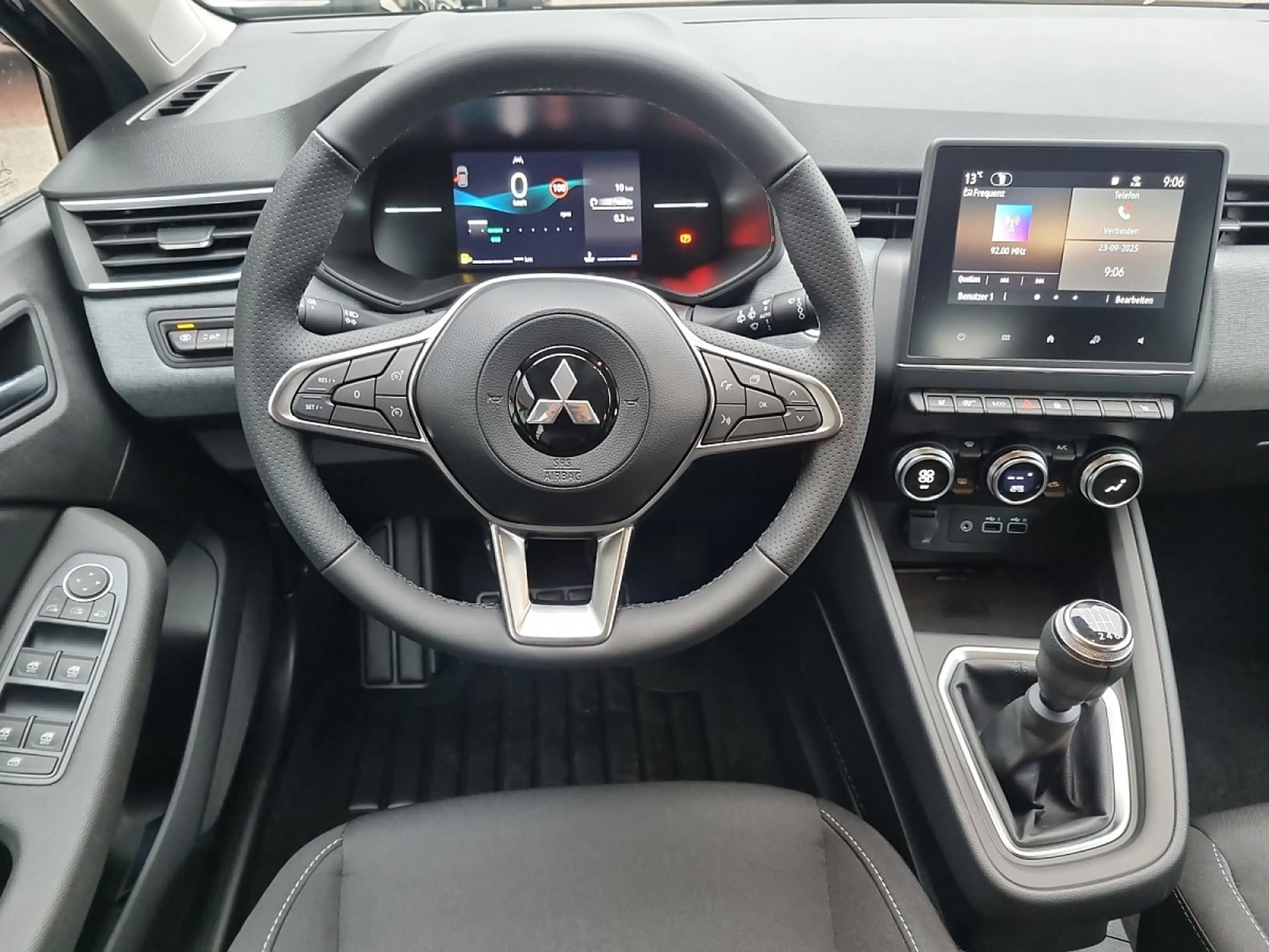 Mitsubishi Colt 1,0 MPI-T Invite — photo 10