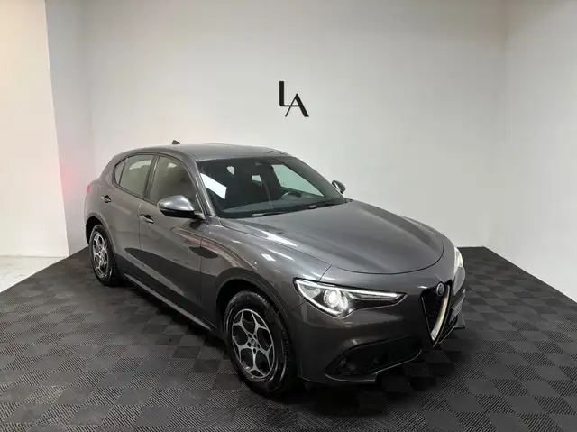 Alfa Romeo Stelvio 2.2 t Super Business Q4 190cv - UNIPRO - IVA ESPOSTA - STORICO TAGLIANDI