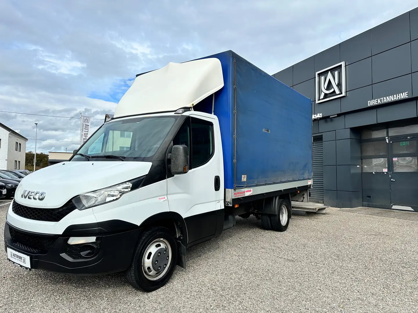Iveco Daily 35C13 *LADERAMPE*KOFFER* Weiß - 2