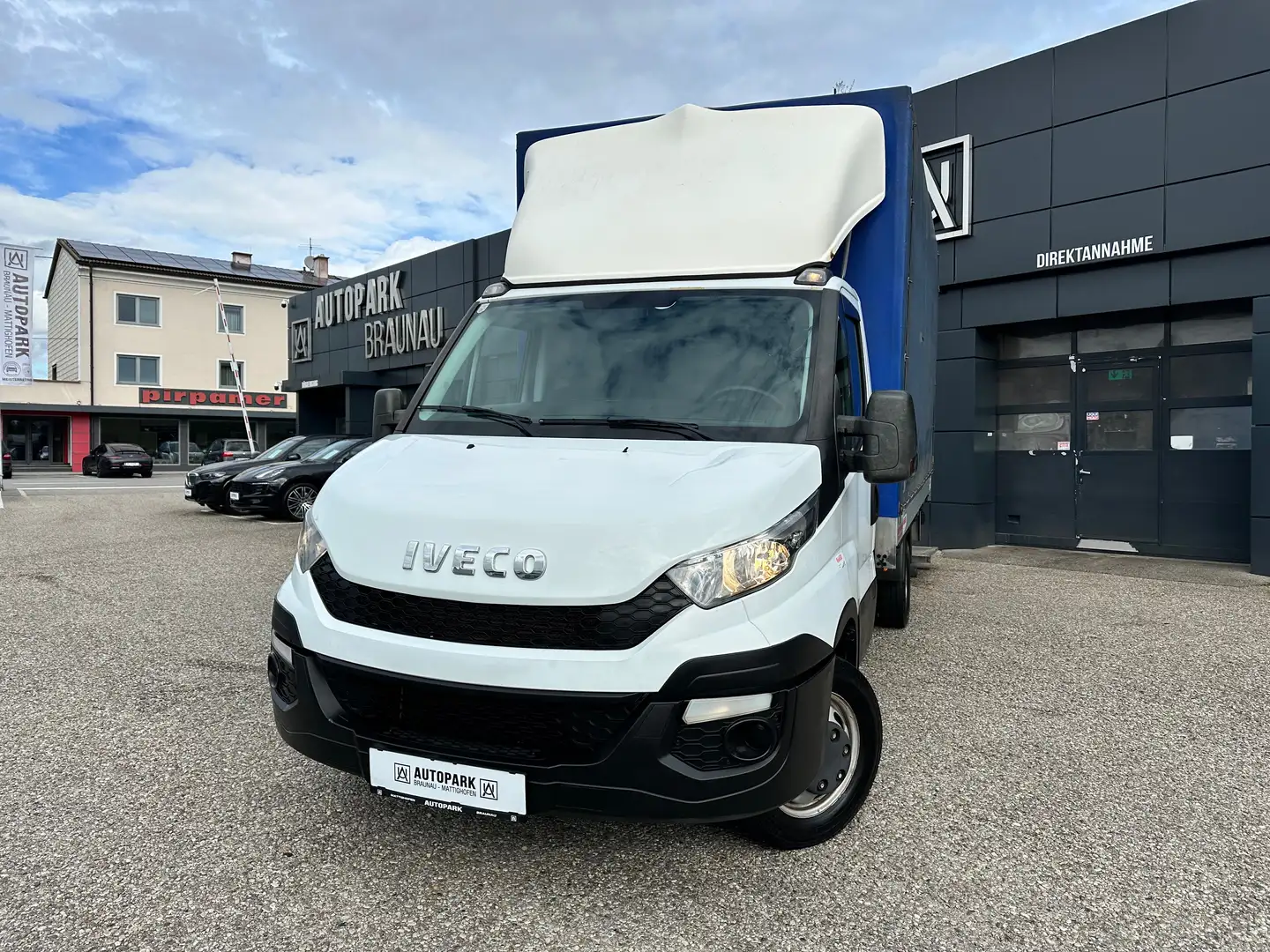 Iveco Daily 35C13 *LADERAMPE*KOFFER* Weiß - 1