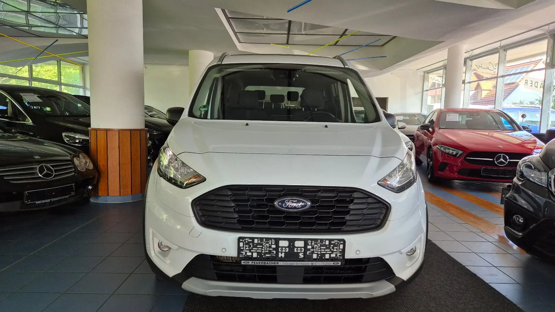 Ford Grand Tourneo Active/7 Sitze/ACC/BiXen/Pano/RFK Weiß - 2