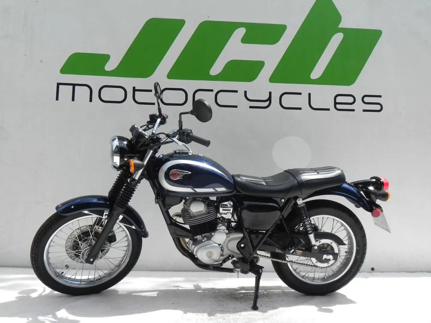 Kawasaki W 230 ABS - 1