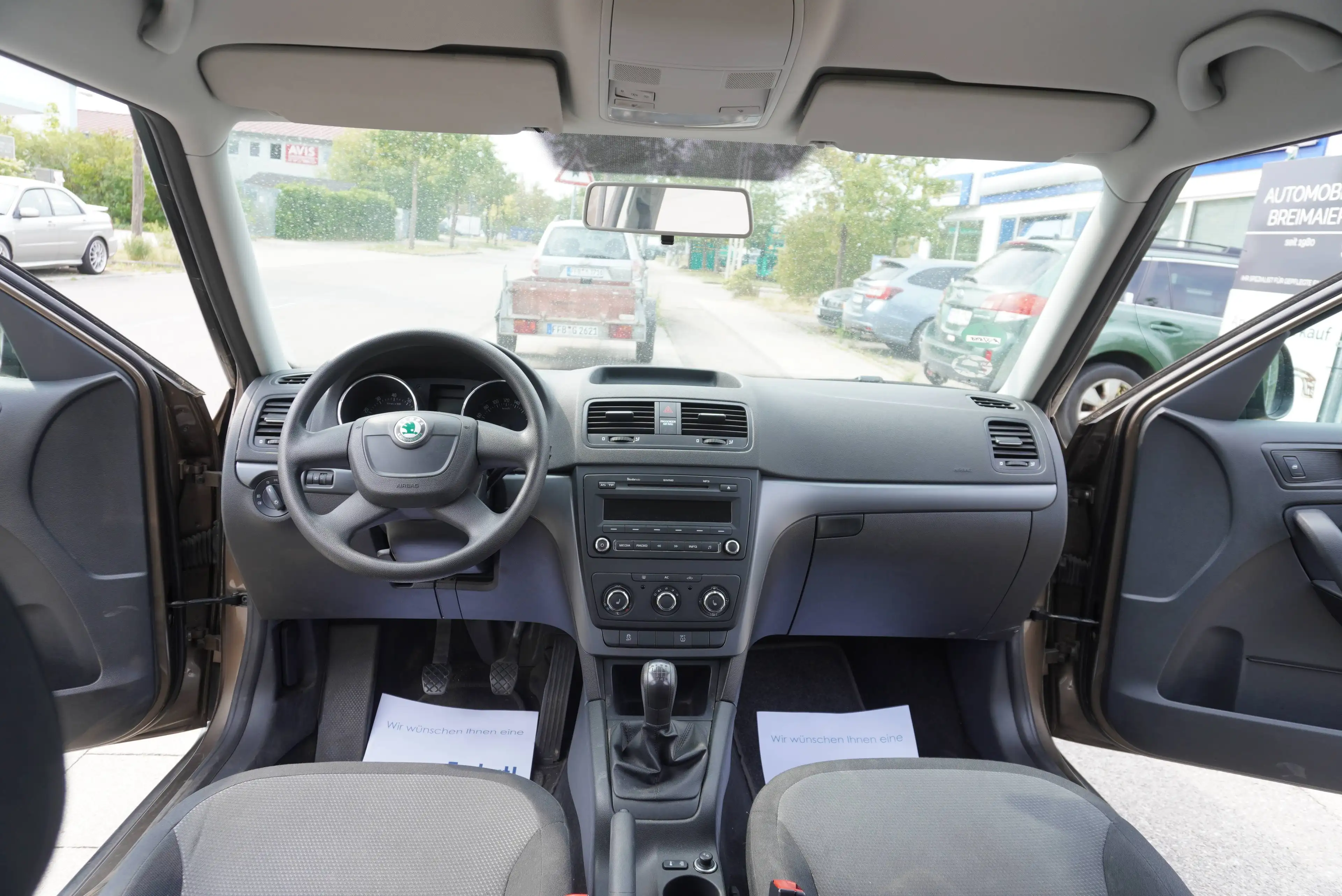 Skoda Yeti ACTIVE PLUS EDITION*TÜV NEU*KLIMA*SHZG*PDC* — photo 10