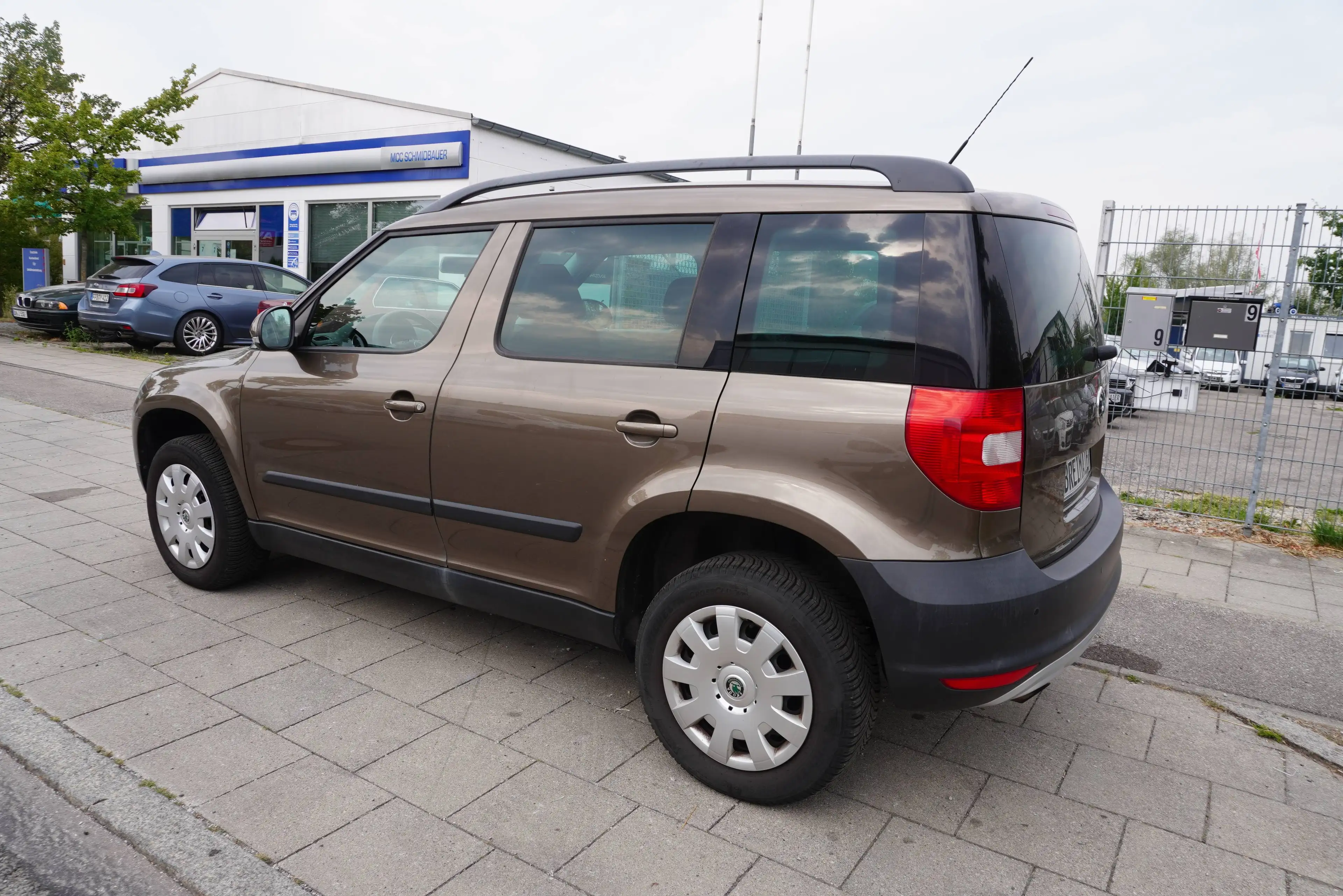 Skoda Yeti ACTIVE PLUS EDITION*TÜV NEU*KLIMA*SHZG*PDC* — photo 3