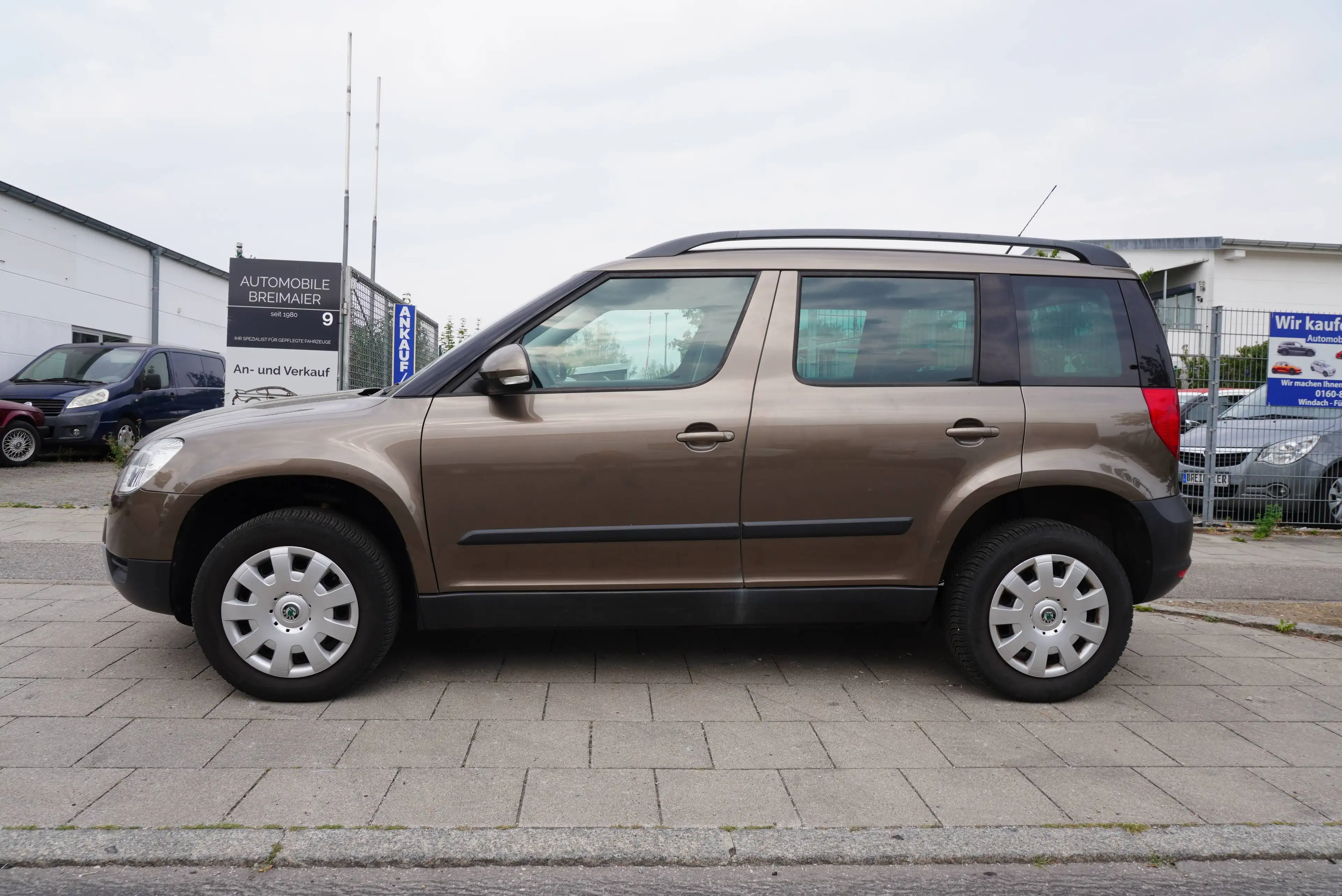 Skoda Yeti ACTIVE PLUS EDITION*TÜV NEU*KLIMA*SHZG*PDC* — photo 2