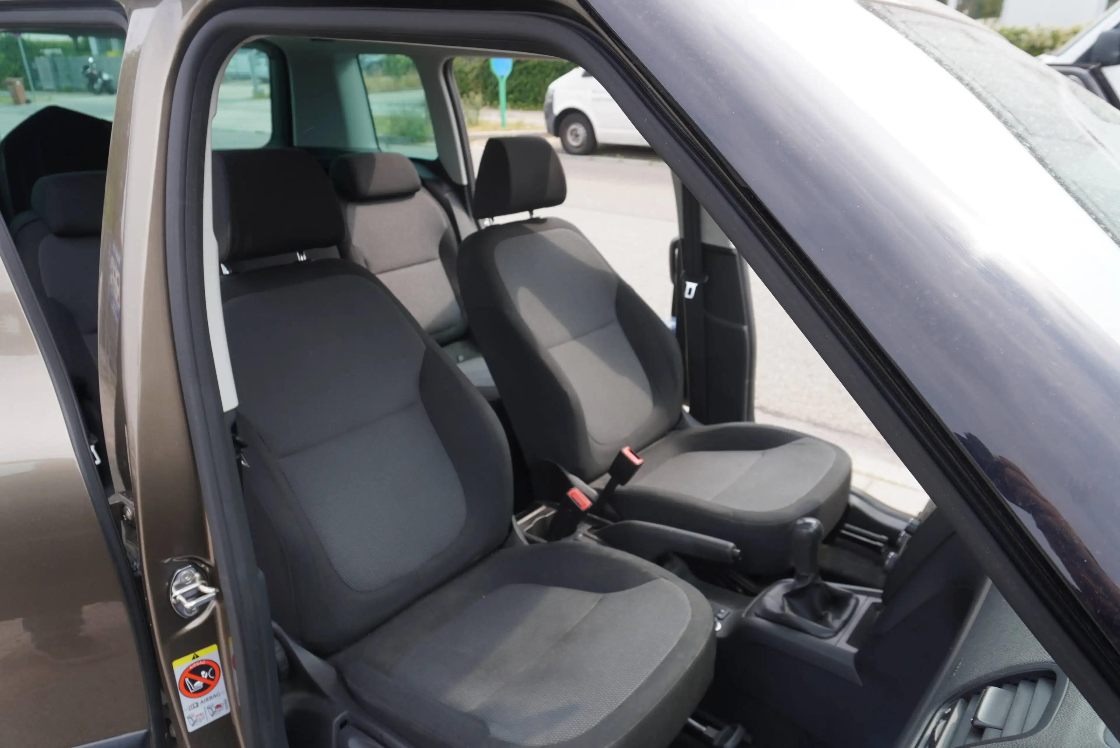 Skoda Yeti ACTIVE PLUS EDITION*TÜV NEU*KLIMA*SHZG*PDC* — photo 9