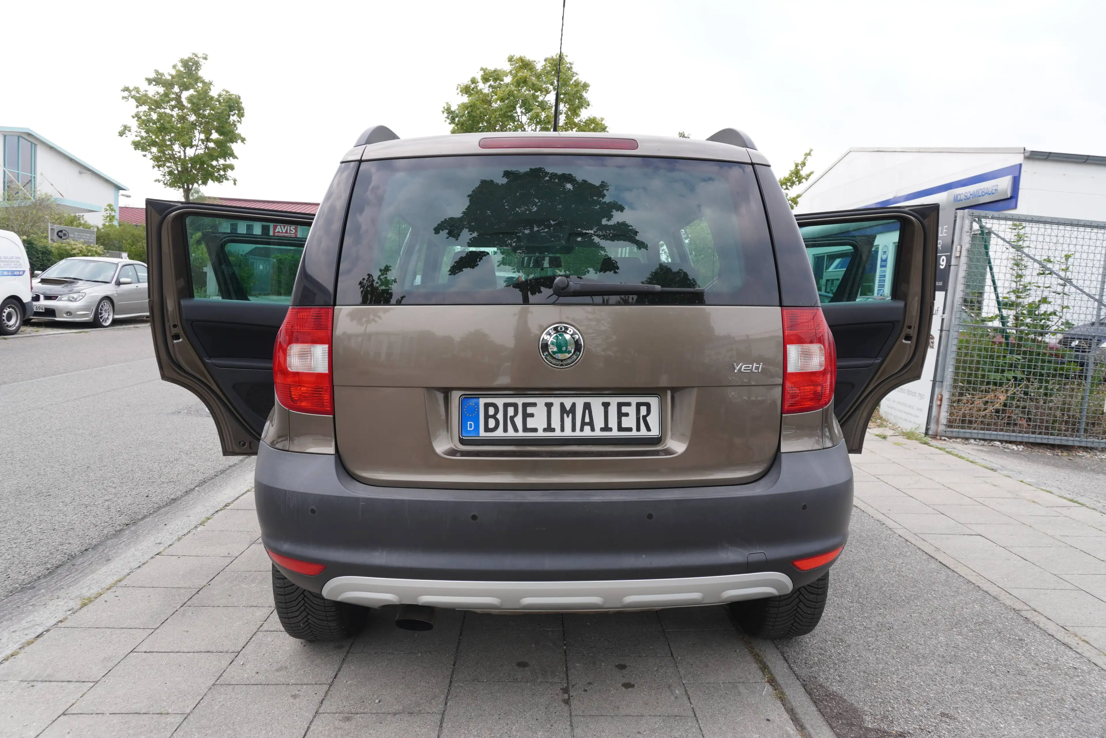 Skoda Yeti ACTIVE PLUS EDITION*TÜV NEU*KLIMA*SHZG*PDC* — photo 4