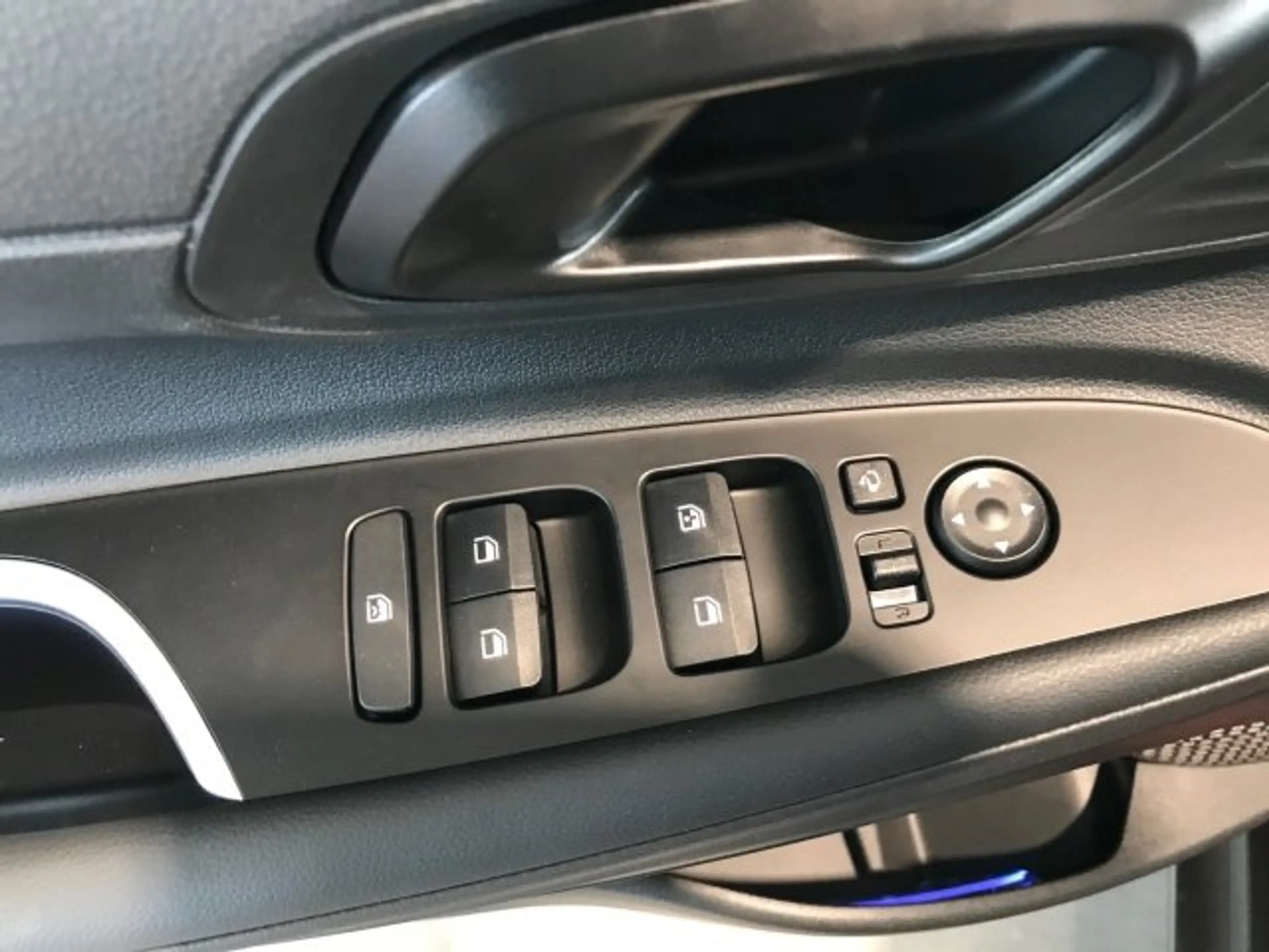Hyundai BAYON Trend Line 1.0 T-GDI — photo 6